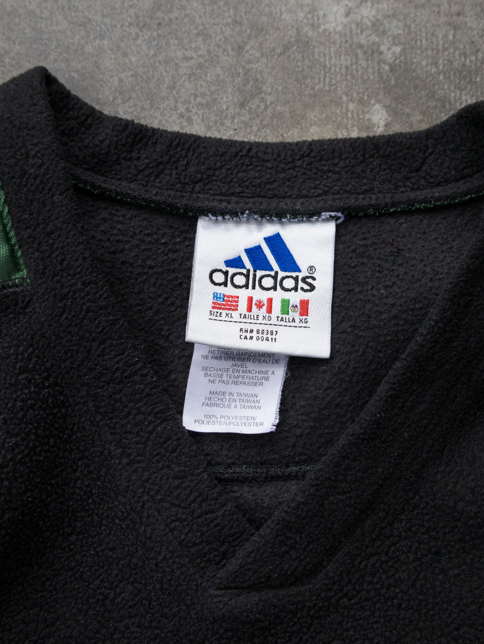 Vintage 00s Black & Green Adidas Fleece Sweatshirt (XL)