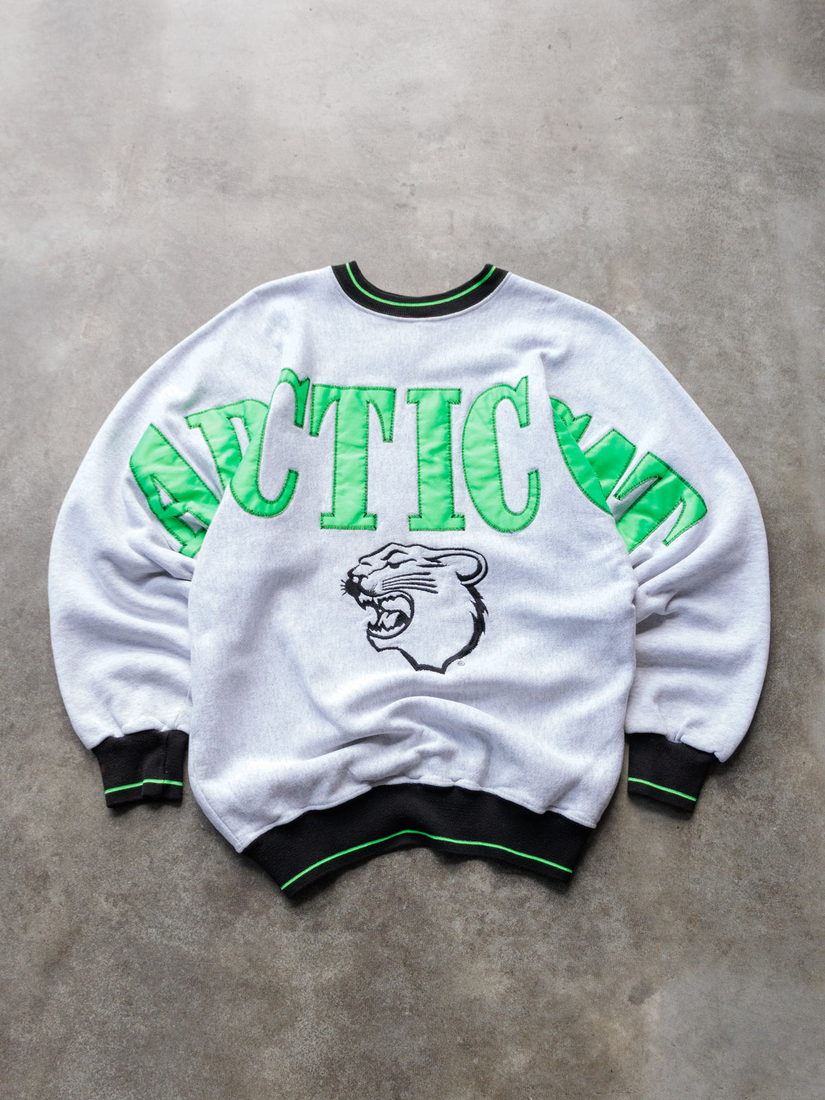 Vintage 90s Grey Arctic Cat Sweatshirt (S)