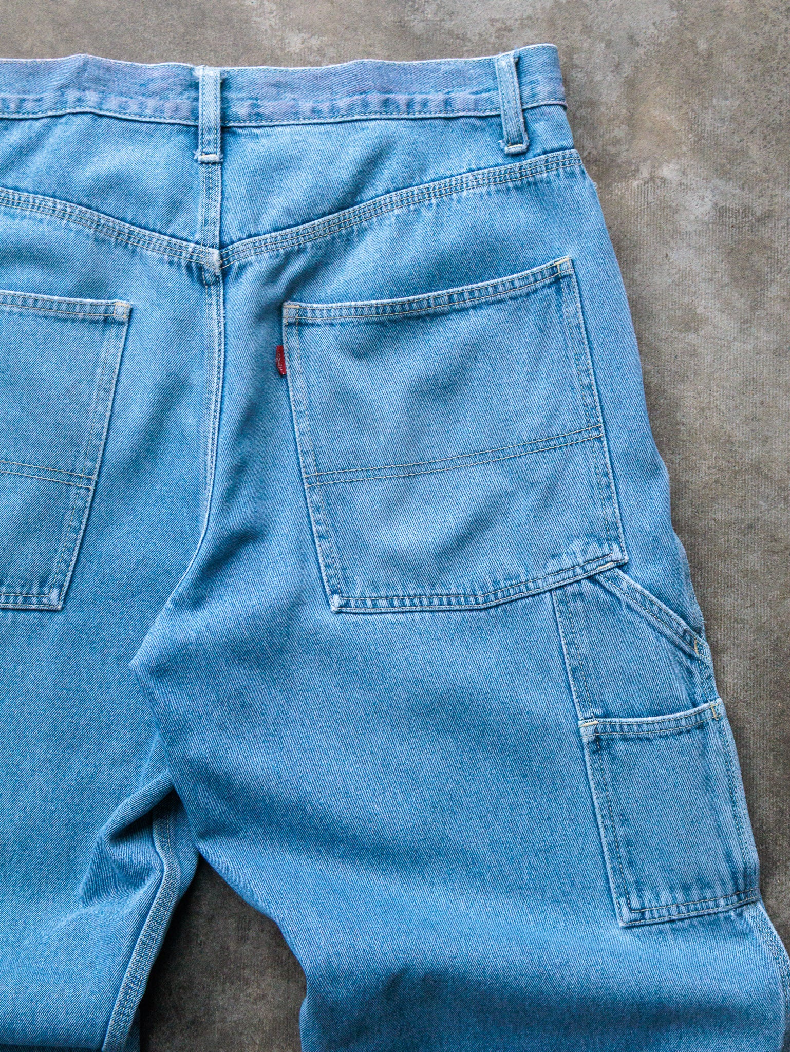 Vintage 90s Light Wash Levi's Carpenter Pants (W33)