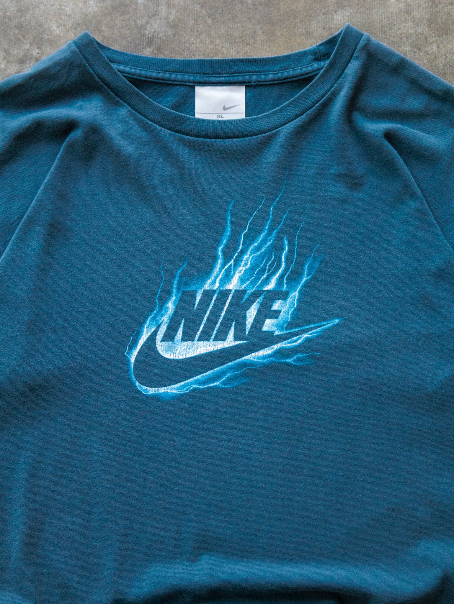 Vintage 00s Teal Nike Lightning Graphic Tee (18-20Y)