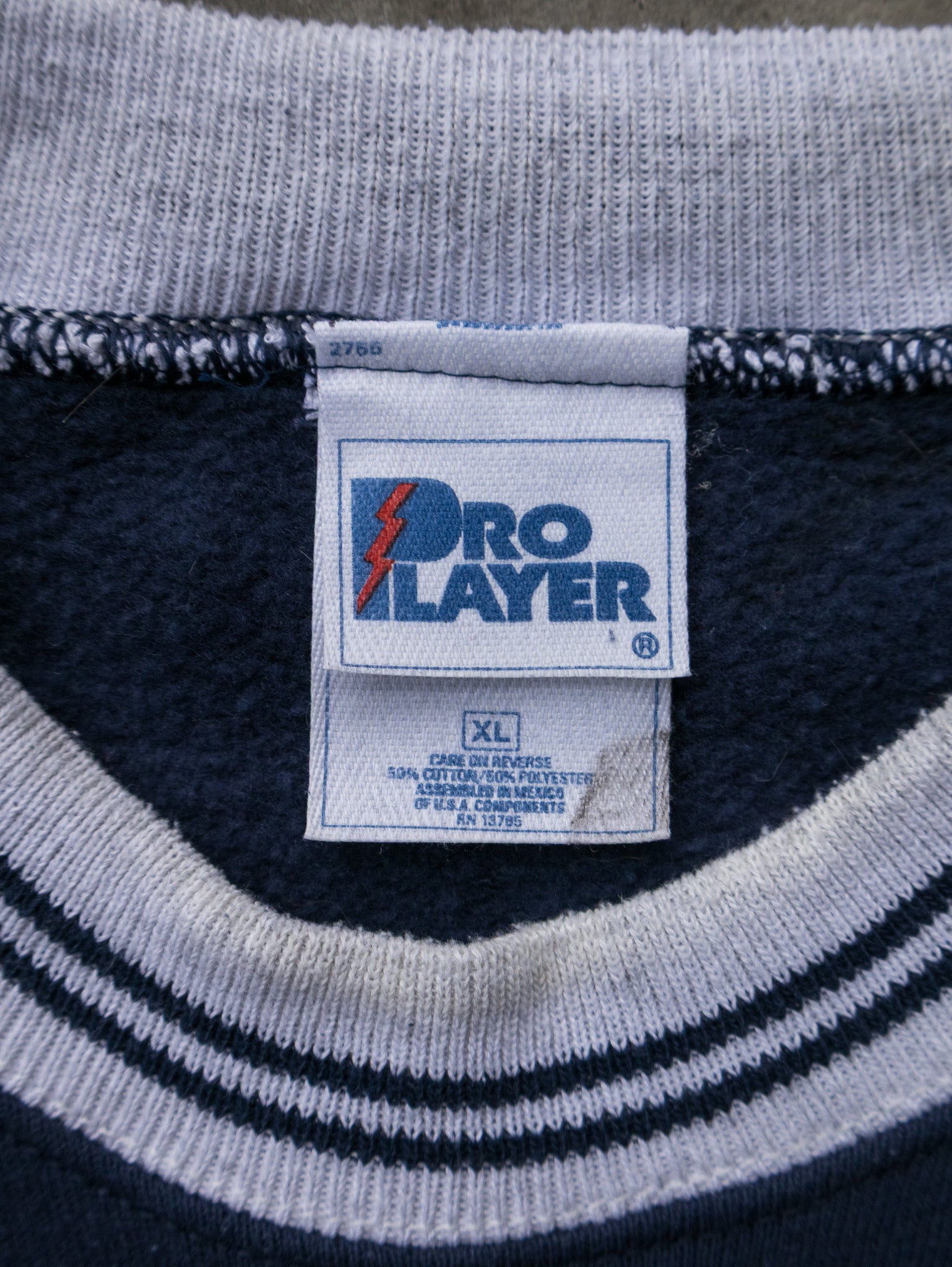 Vintage 1997 Navy Denver Broncos Sweatshirt (XL)