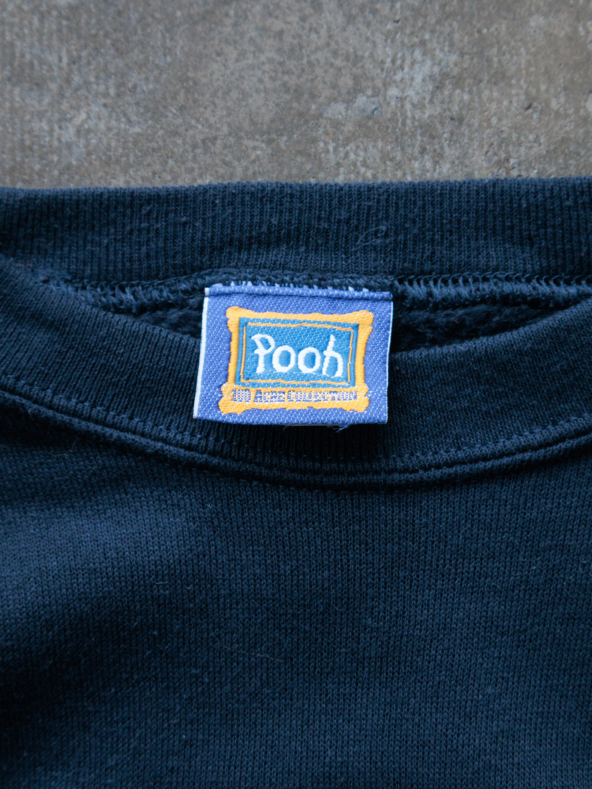 Vintage 90s Navy Disney Winnie the Pooh & Tigger Sweatshirt (L)