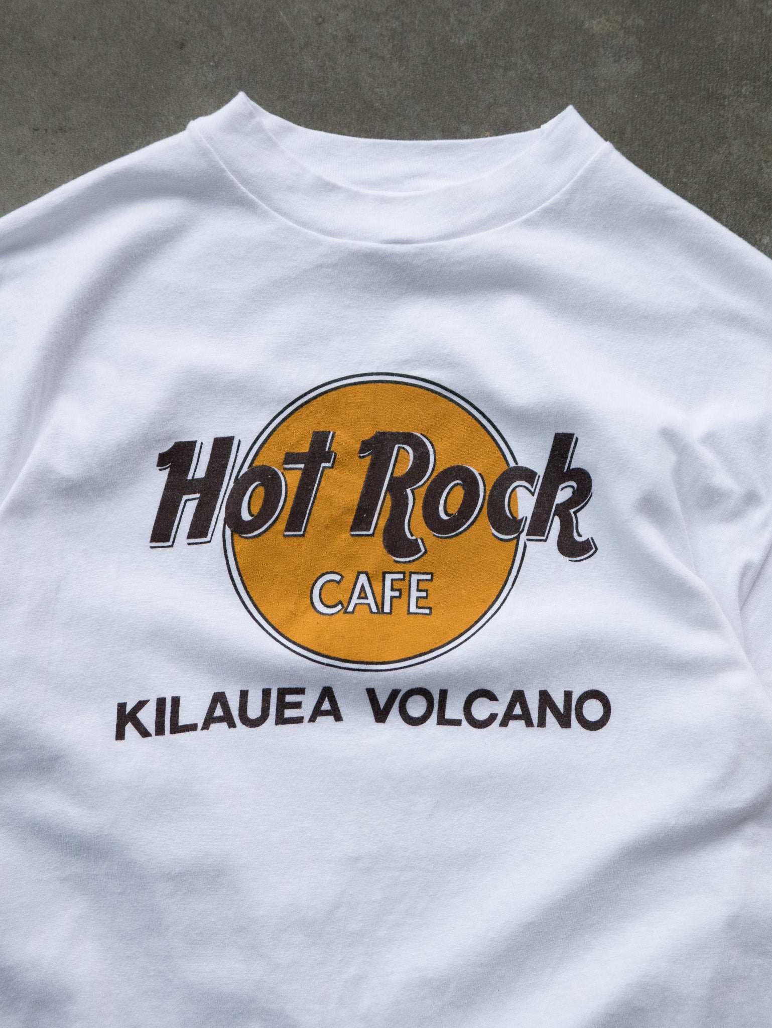 Vintage Hot Rock Cafe Kilauea Volcano Tee (M)
