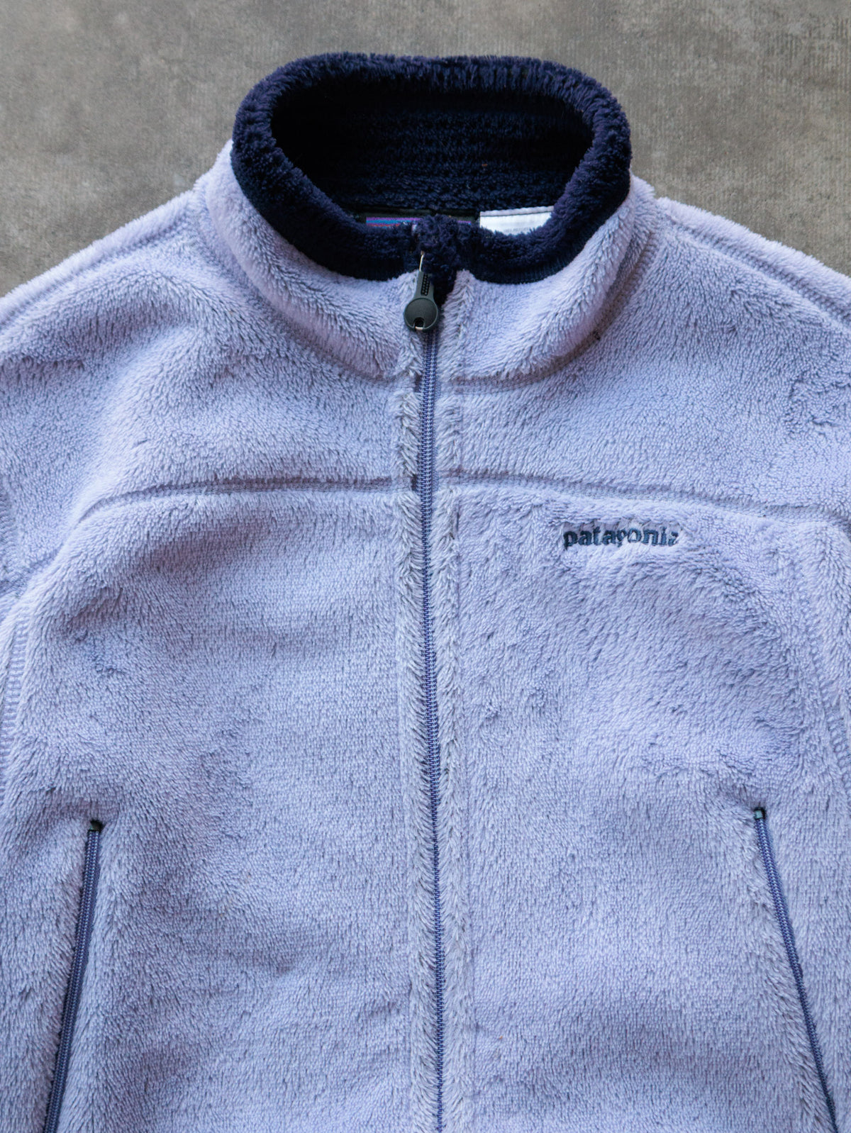 Vintage 00s Purple Patagonia Fleece Jacket (Women's M)