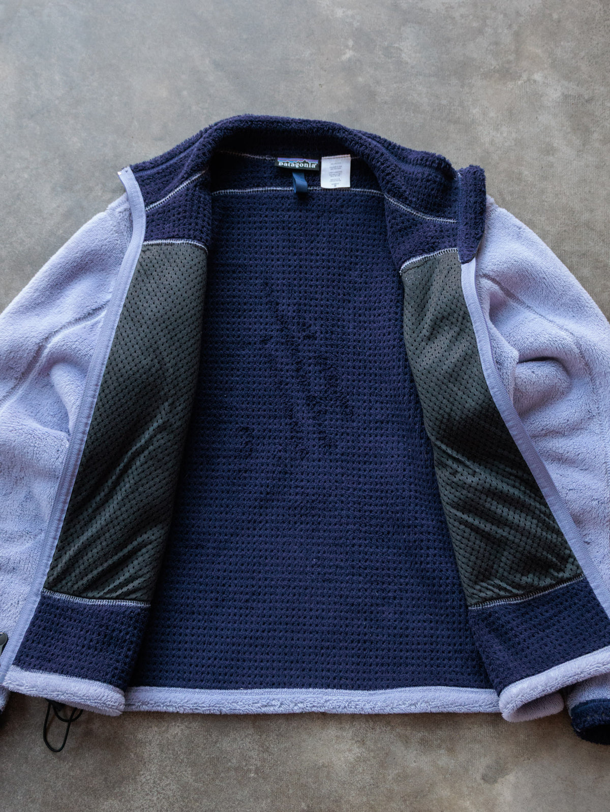 Vintage 00s Purple Patagonia Fleece Jacket (Women's M)