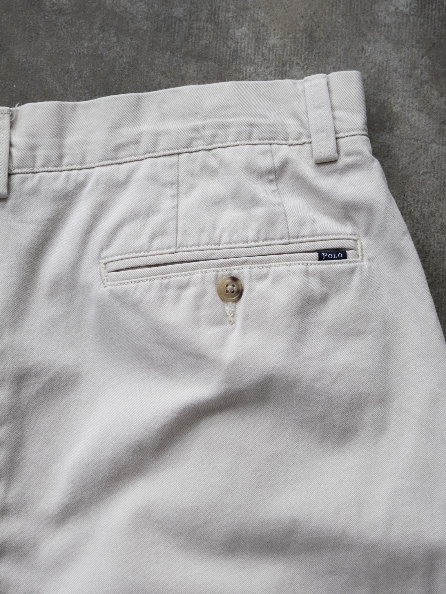 Vintage Beige Ralph Lauren Shorts (W33)