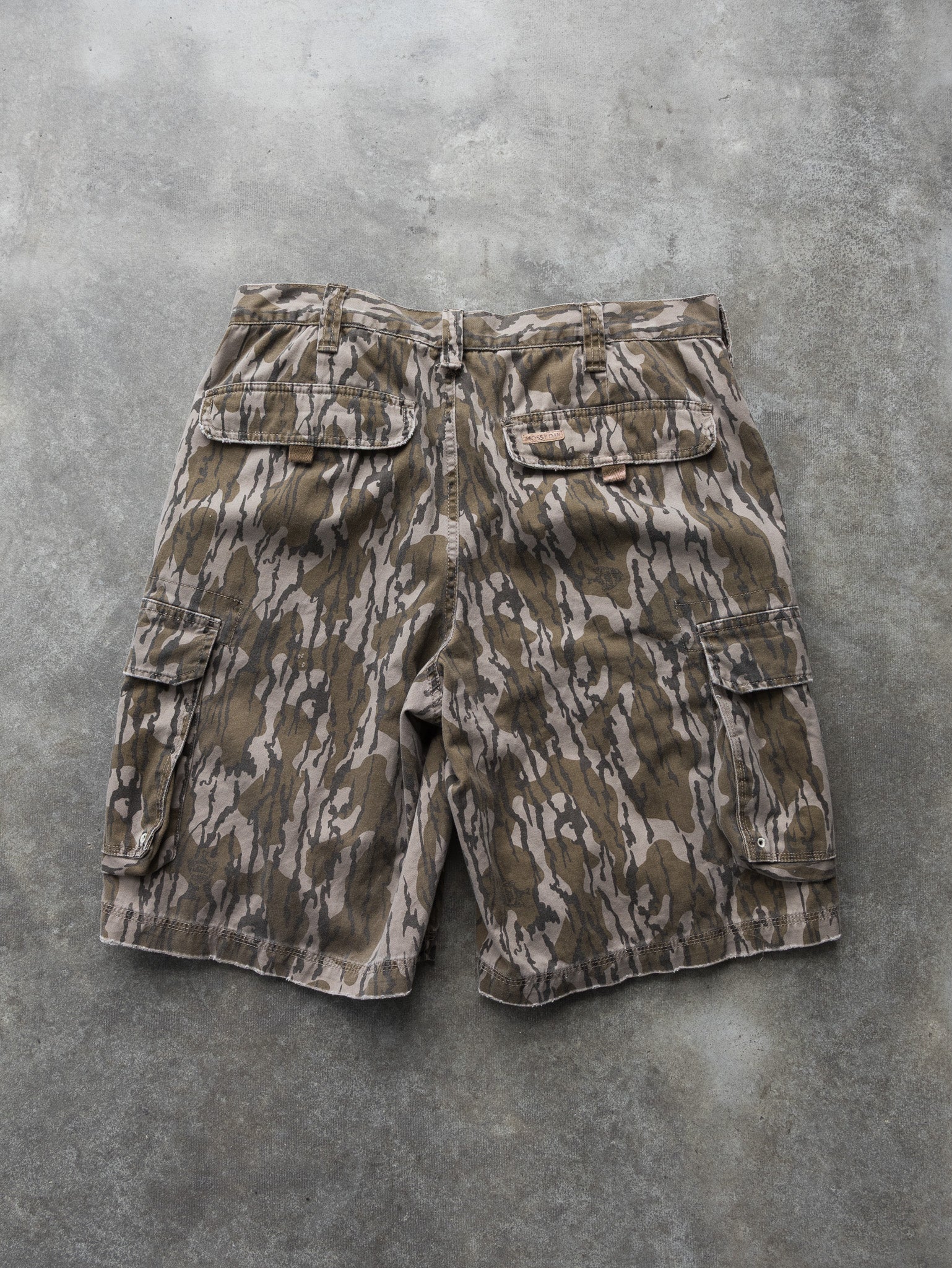 Vintage Camo Mossy Oak Cargo Shorts (W34)