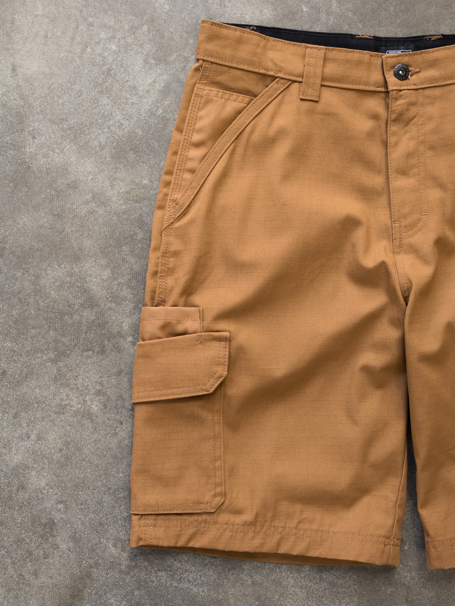 Vintage Brown Dickies Cargo Shorts (W32)