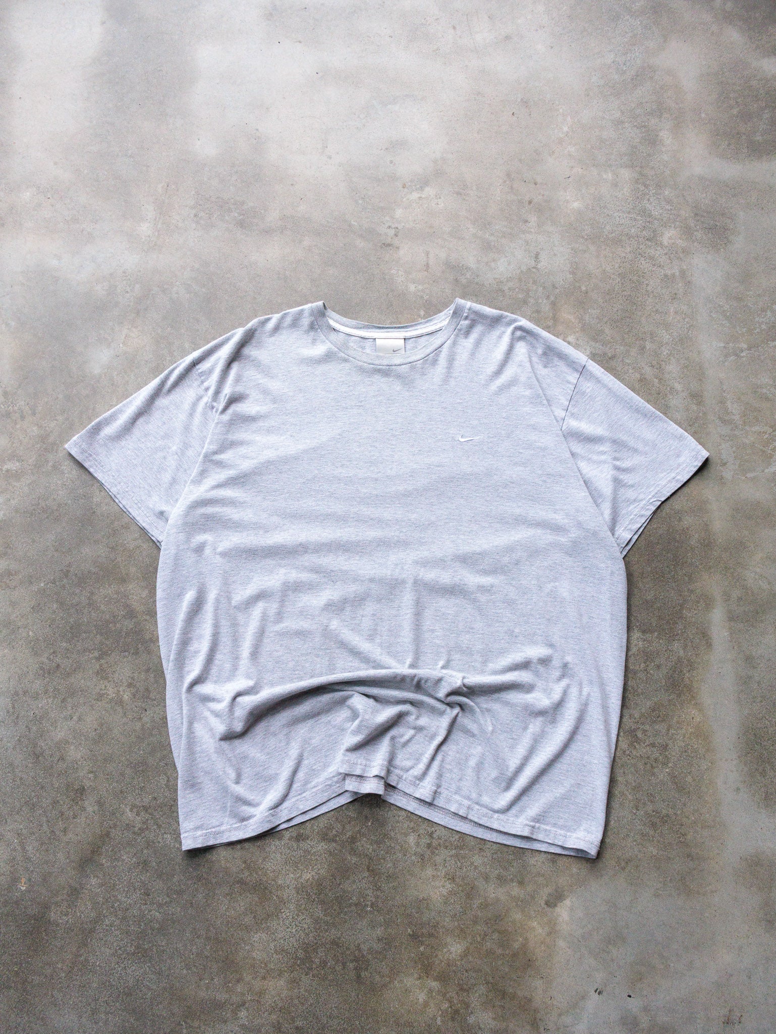 Vintage 00s Grey Nike Mini Swoosh Tee (2XL)