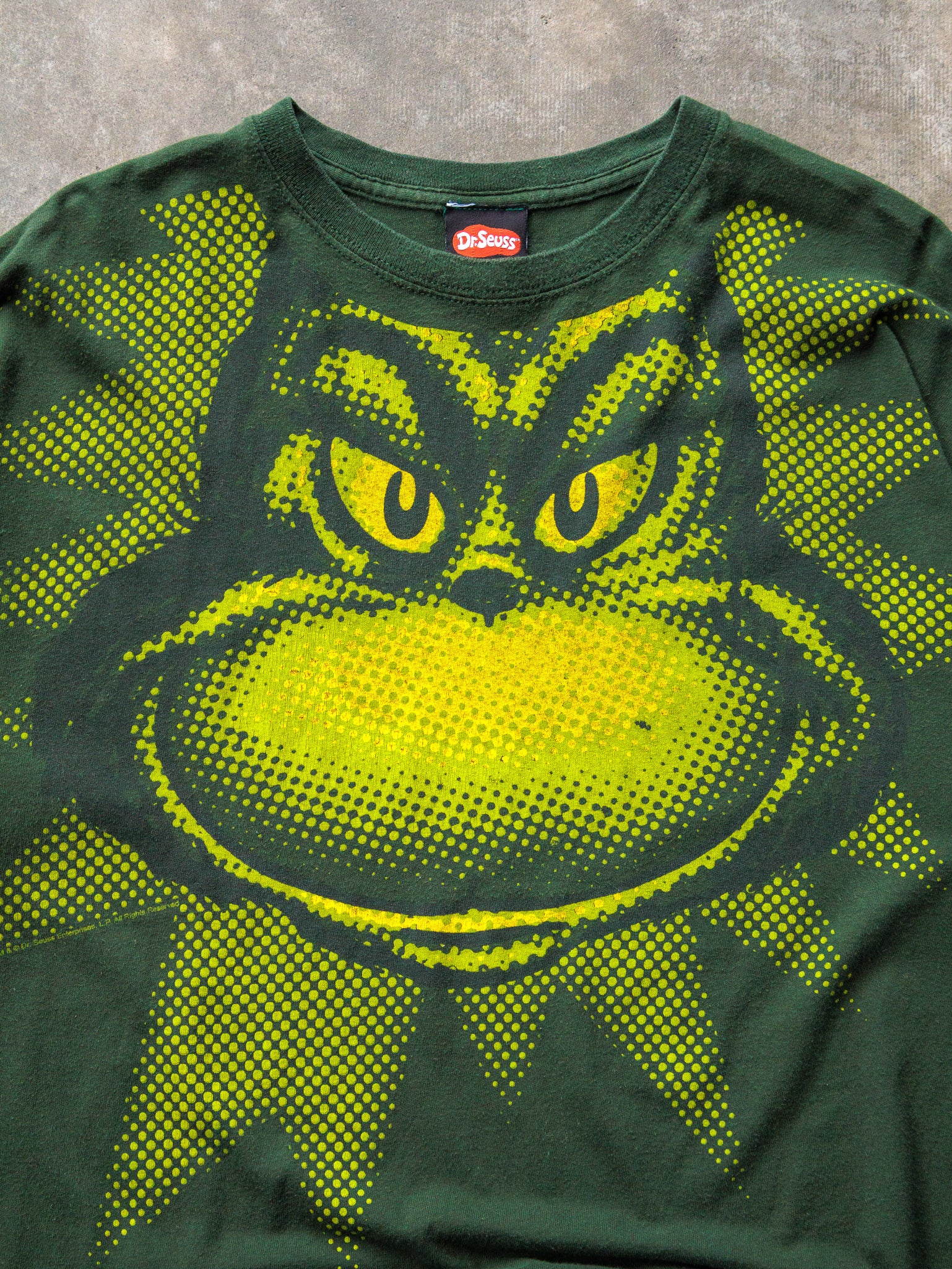 Vintage 2001 Green Dr. Seuss The Grinch Tee (XL)