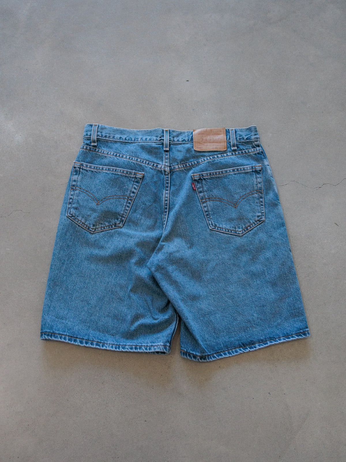 Vintage Blue Levi's 550 Shorts (W34)