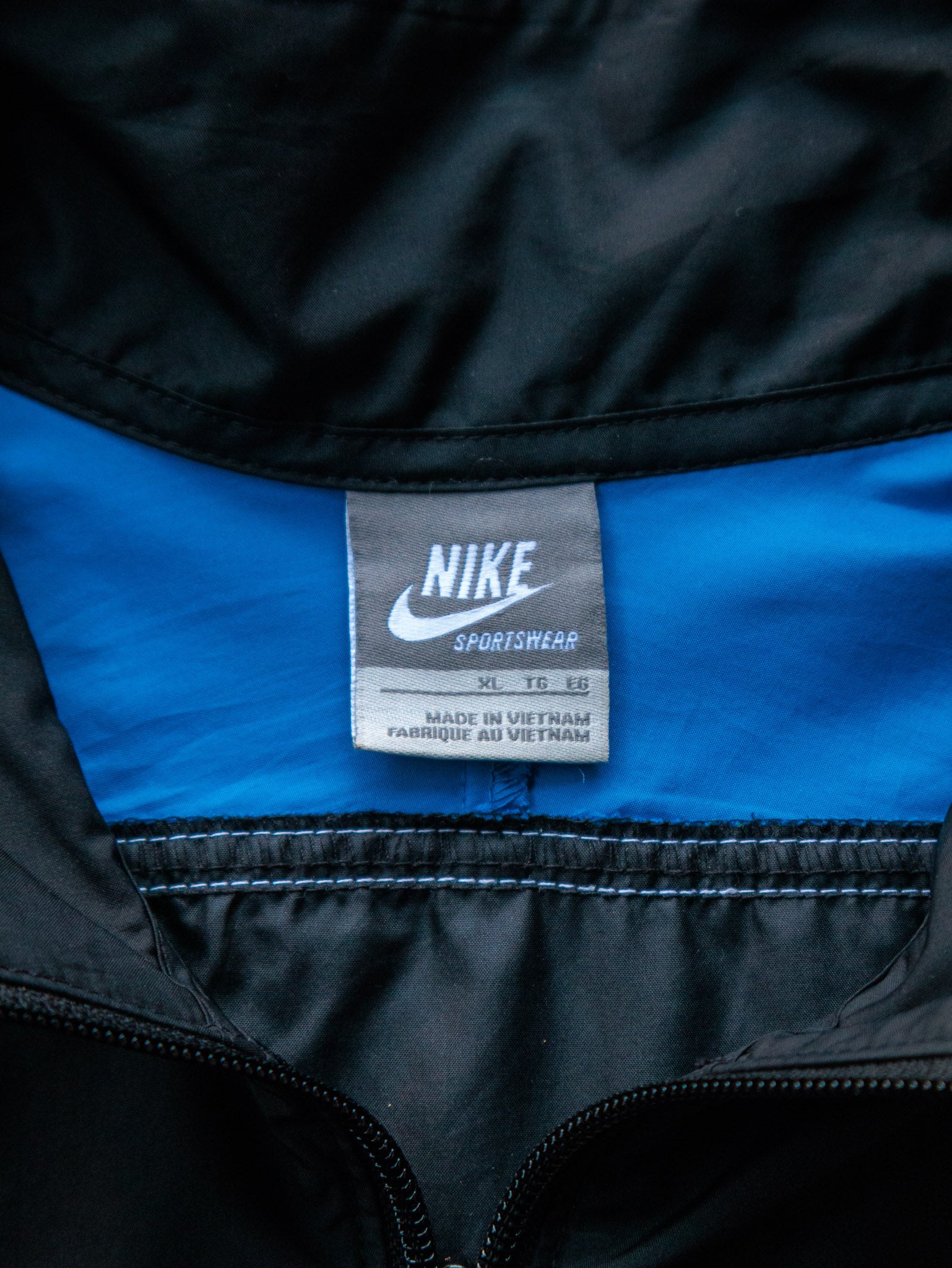 Vintage Black & Blue Nike Windbreaker Jacket (XL)