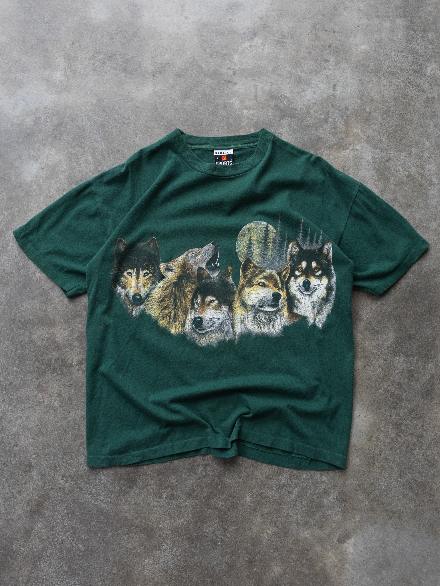 Vintage 1992 Green Arizona Wolf Graphic Tee (L)
