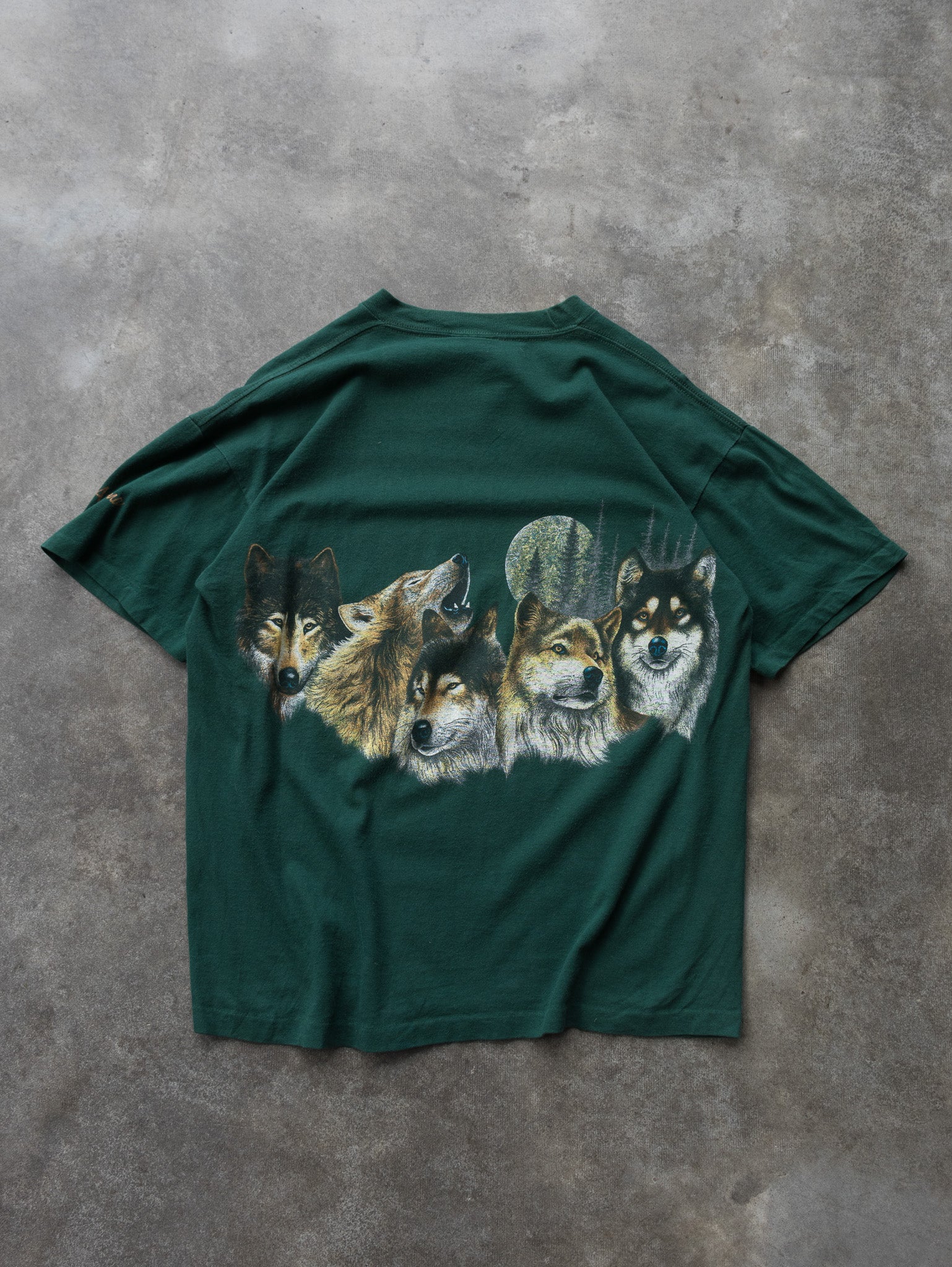 Vintage 1992 Green Arizona Wolf Graphic Tee (L)