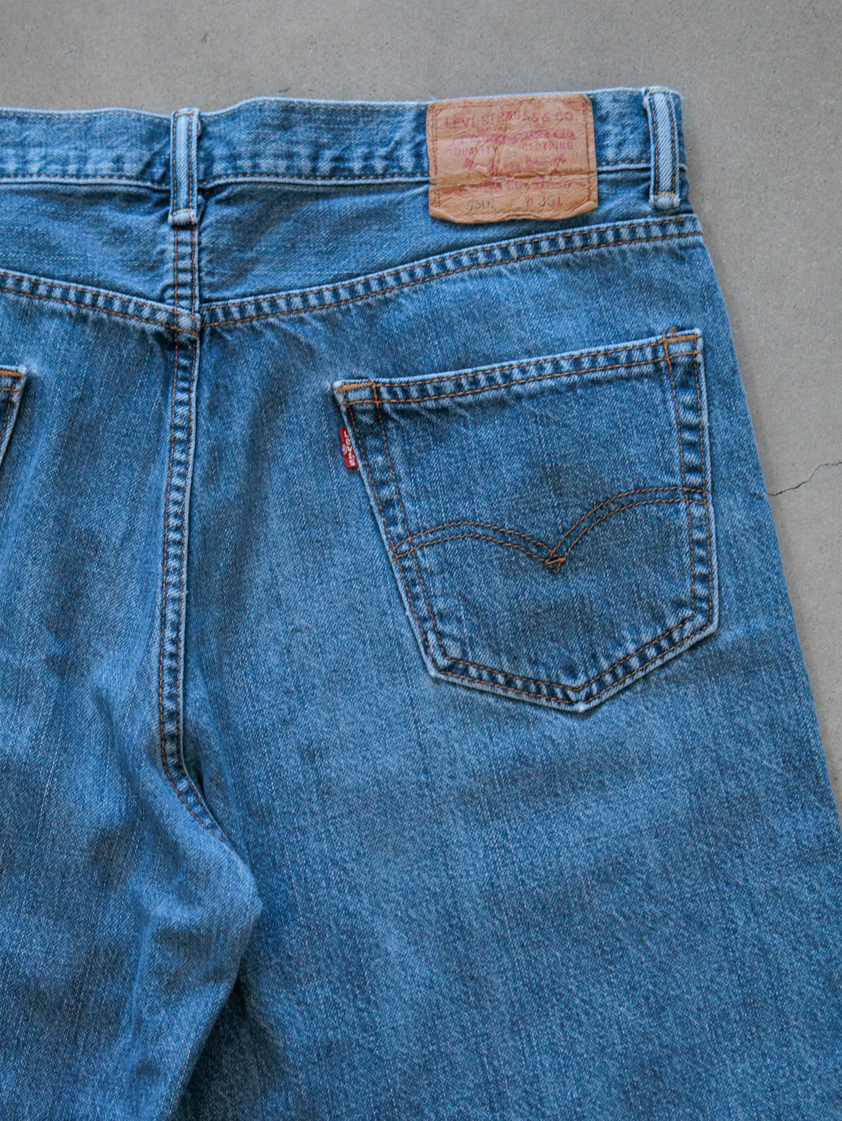 Vintage Blue Levi's 550 Denim Shorts (W36)