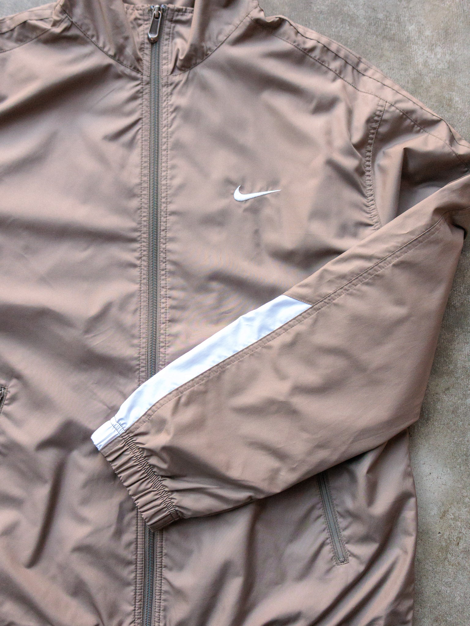 Vintage 00s Brown Nike Windbreaker Jacket (XL)