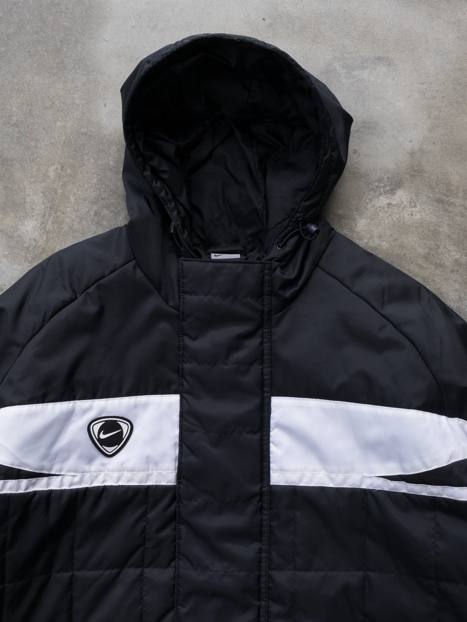Vintage Black Nike Quilted Hooded Jacket (L)