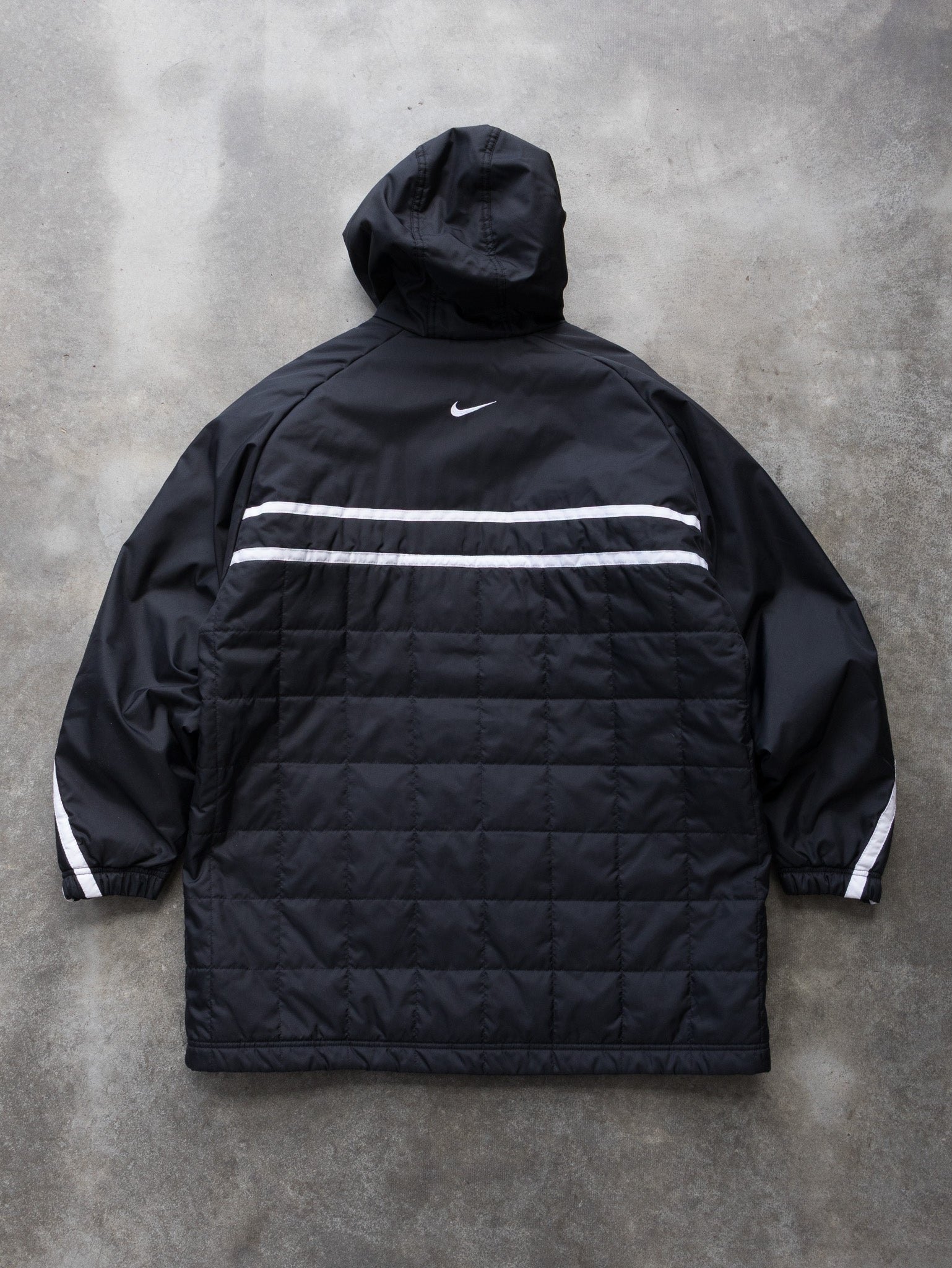 Vintage Black Nike Quilted Hooded Jacket (L)