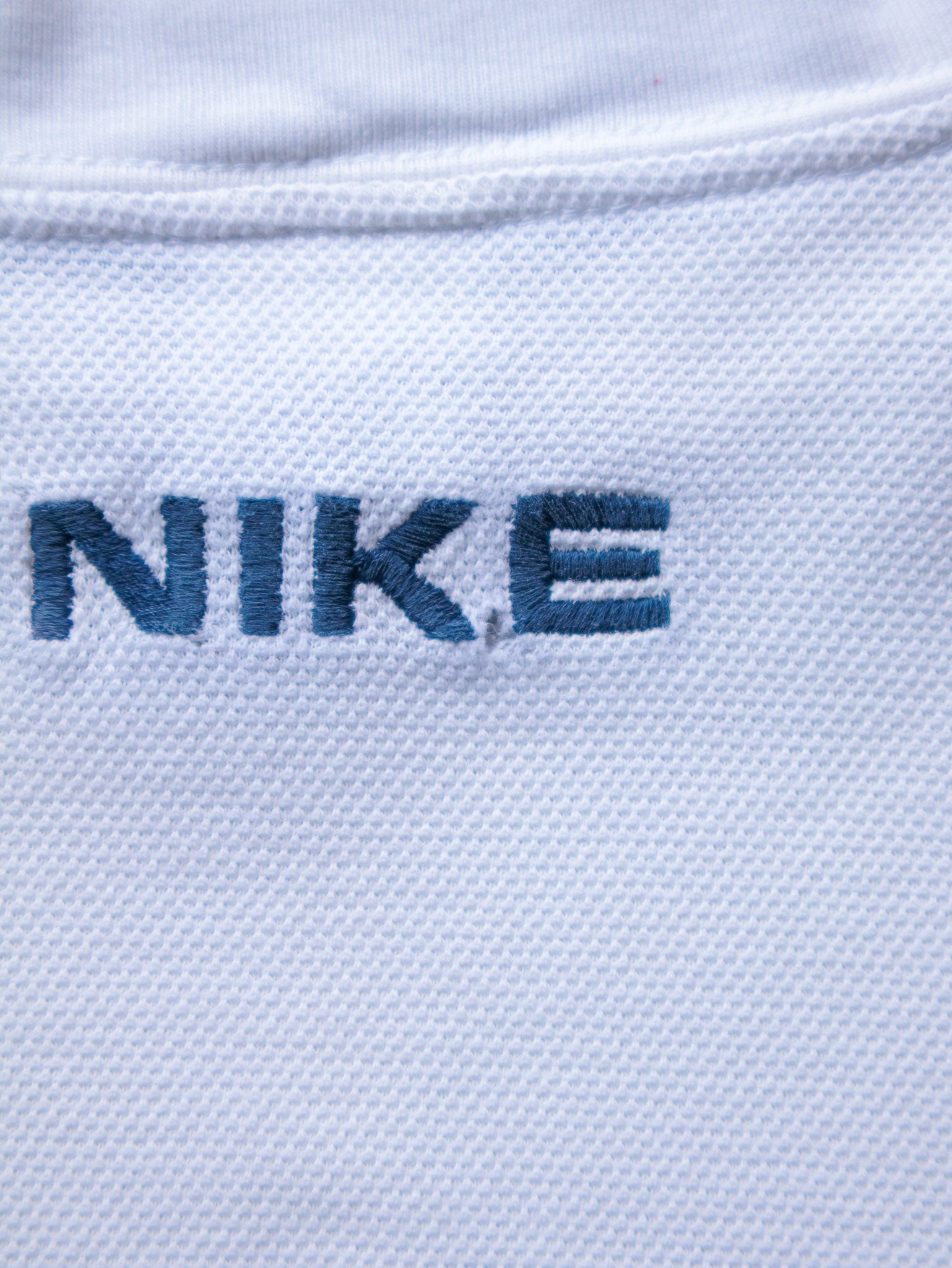 Vintage 90s White Nike Swoosh Tee (L)