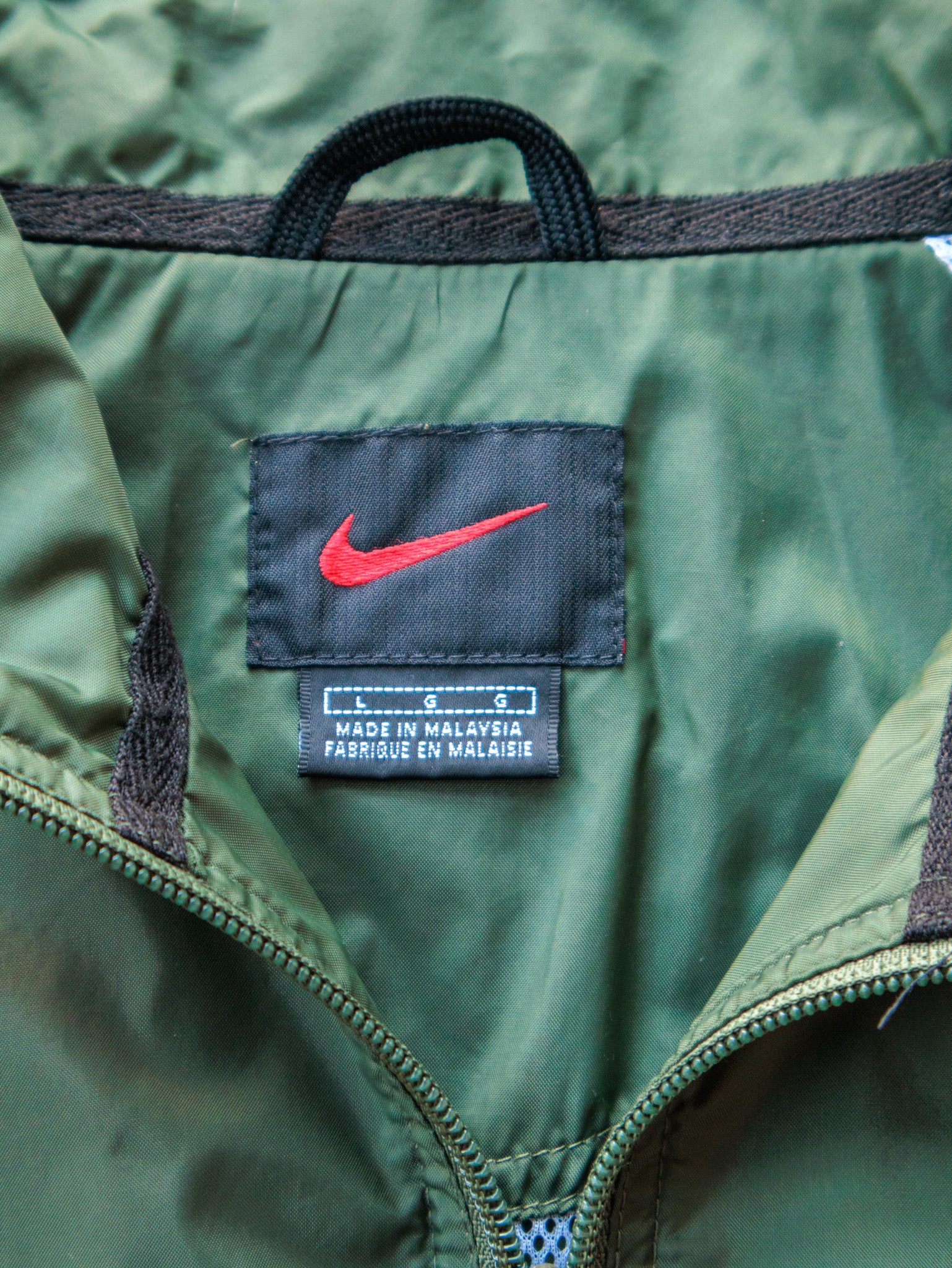 Vintage 90s Green & Black Nike Windbreaker Jacket (L)