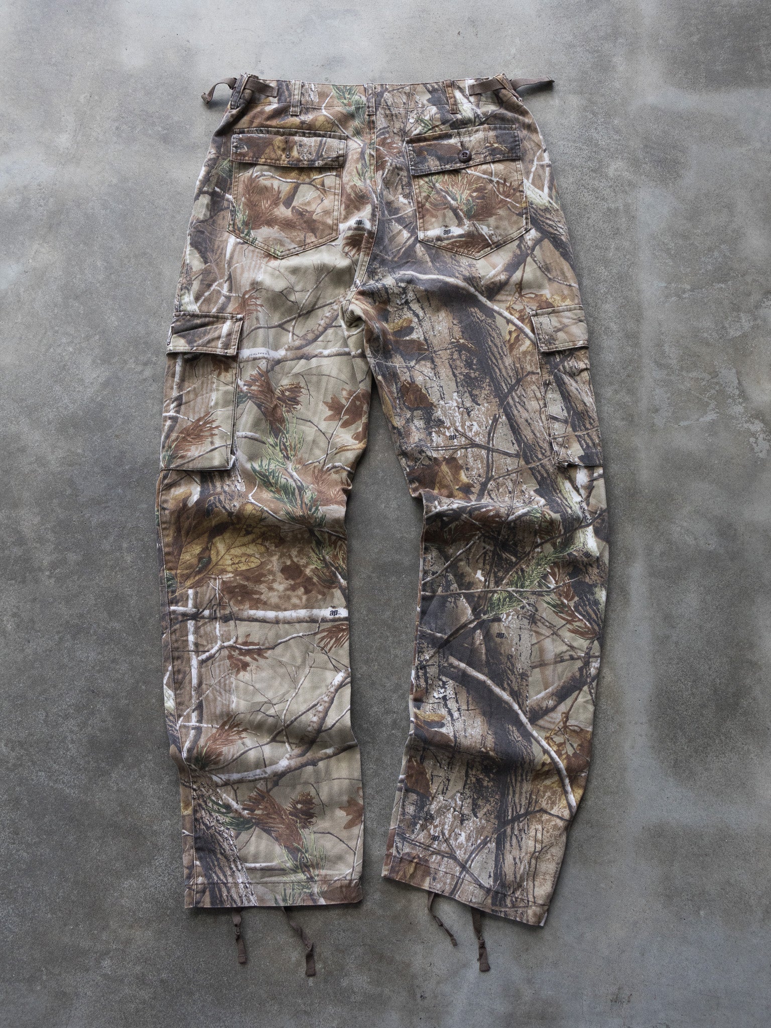 Vintage Cabela’s Camo Cargo Pants (W34)