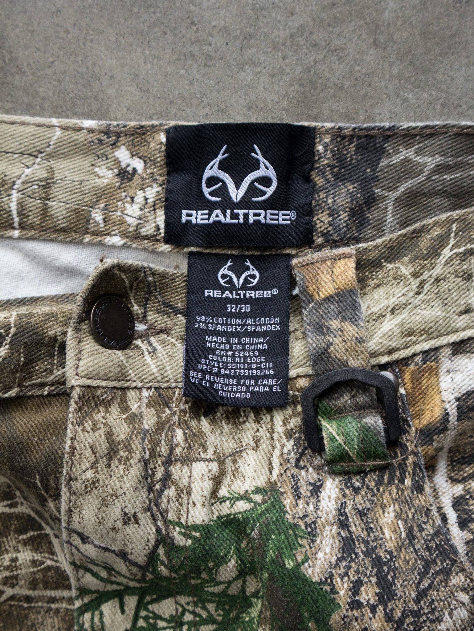 Vintage Realtree Camo Pants (W32)