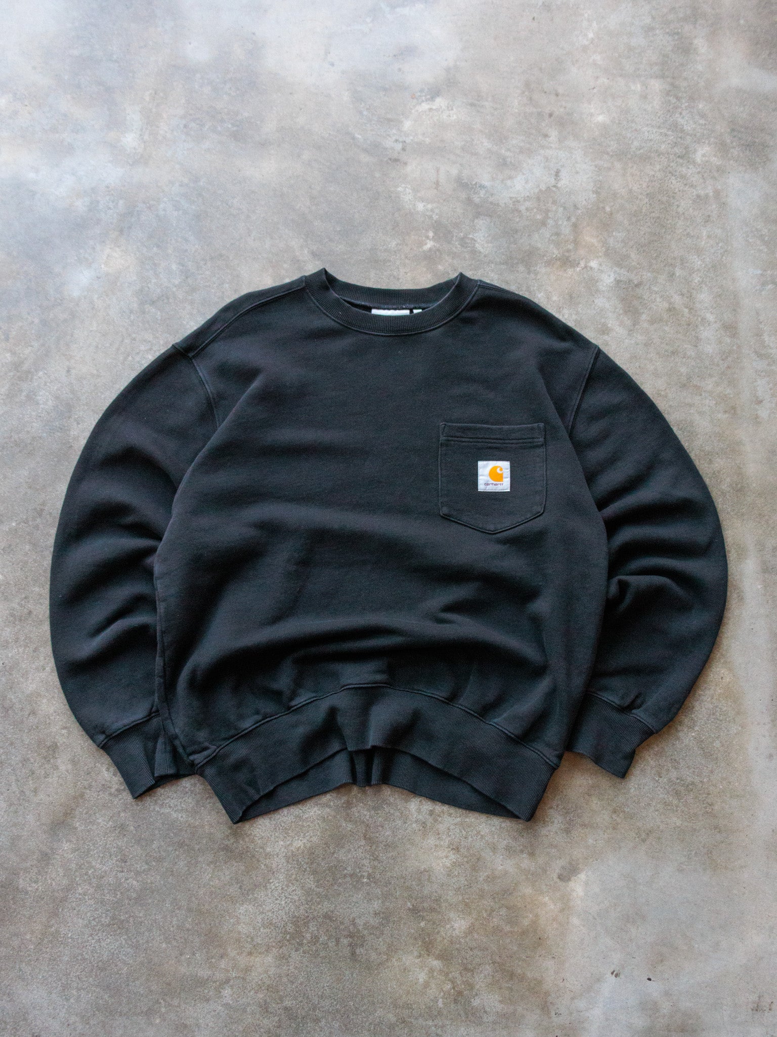 Vintage Black Carhartt Sweatshirt (M)