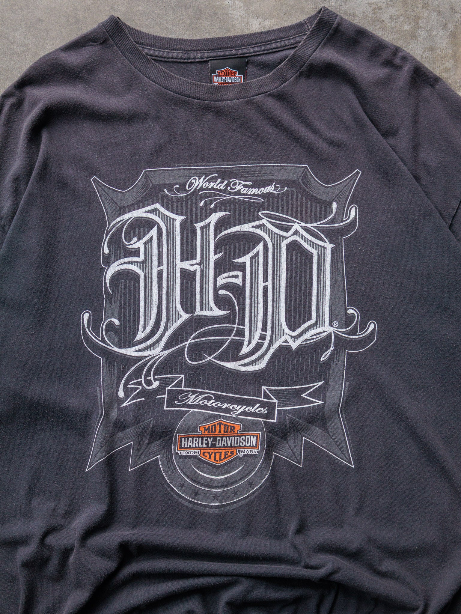 Vintage Faded Black Harley-Davidson Greensburg Pennsylvania Tee (XL)