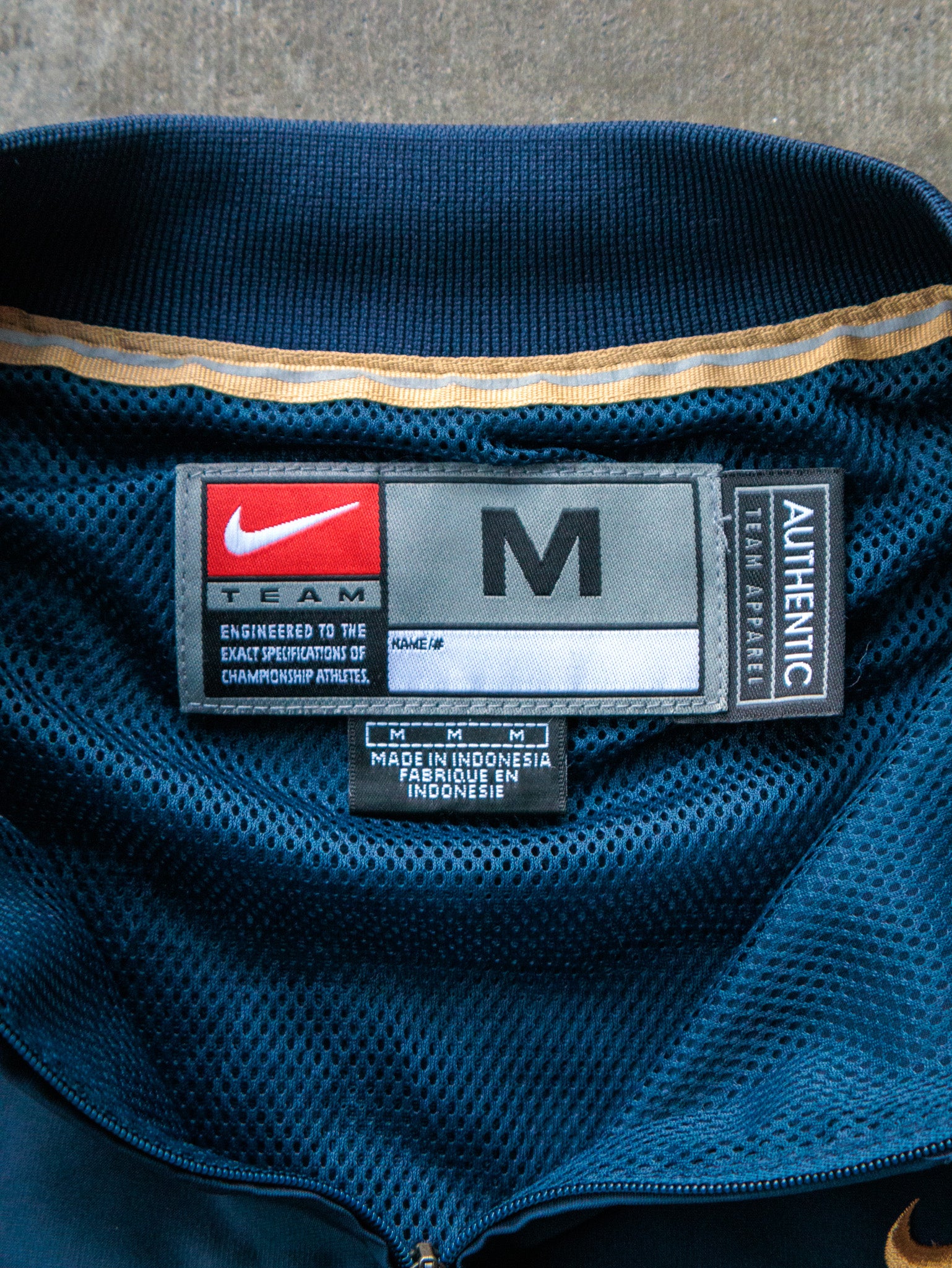 Vintage 00s Navy Nike BYU Windbreaker Jacket (M)
