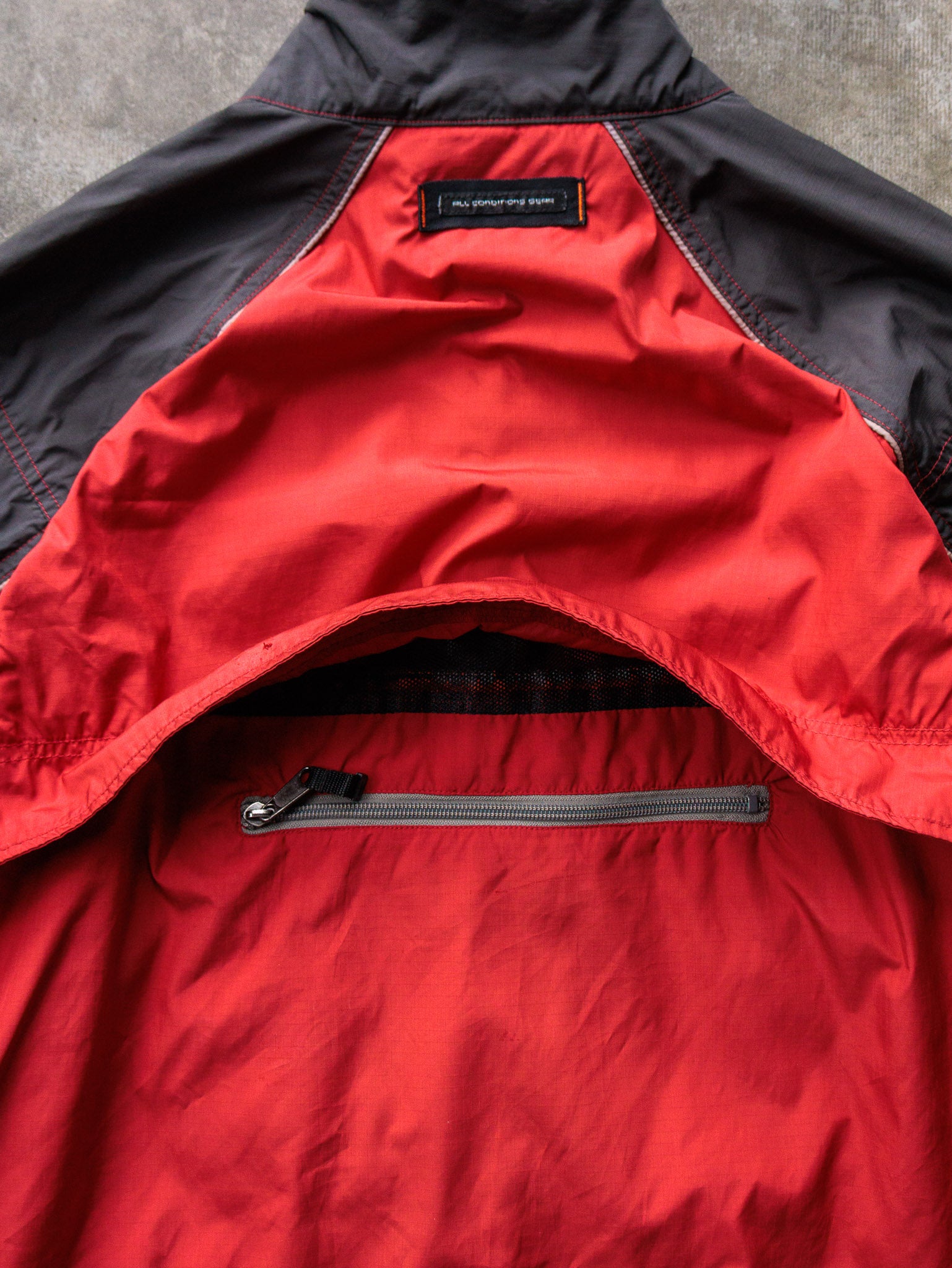 Vintage 00s Red Nike ACG Jacket (S)