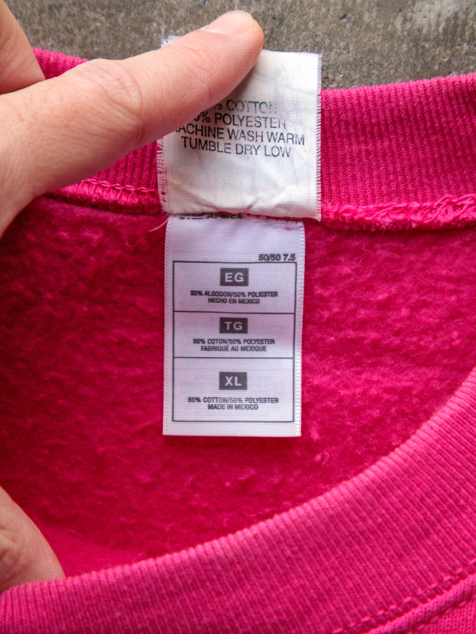 Vintage 90s Pink Tommy Hilfiger Sweatshirt (XL)