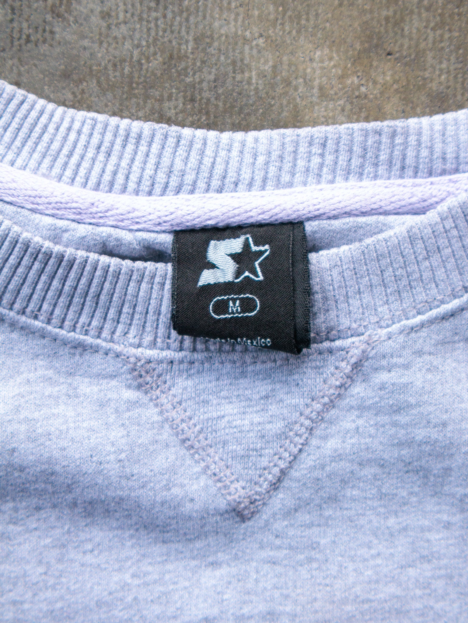 Vintage 00s Grey Starter Sweatshirt (M)