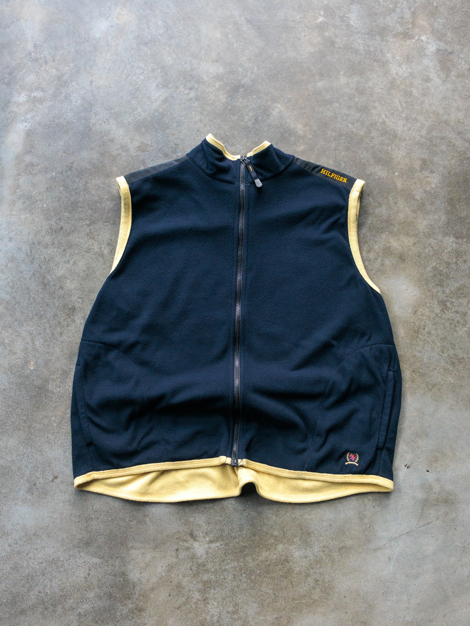 Vintage 00s Tommy Hilfiger Fleece Vest (XL)