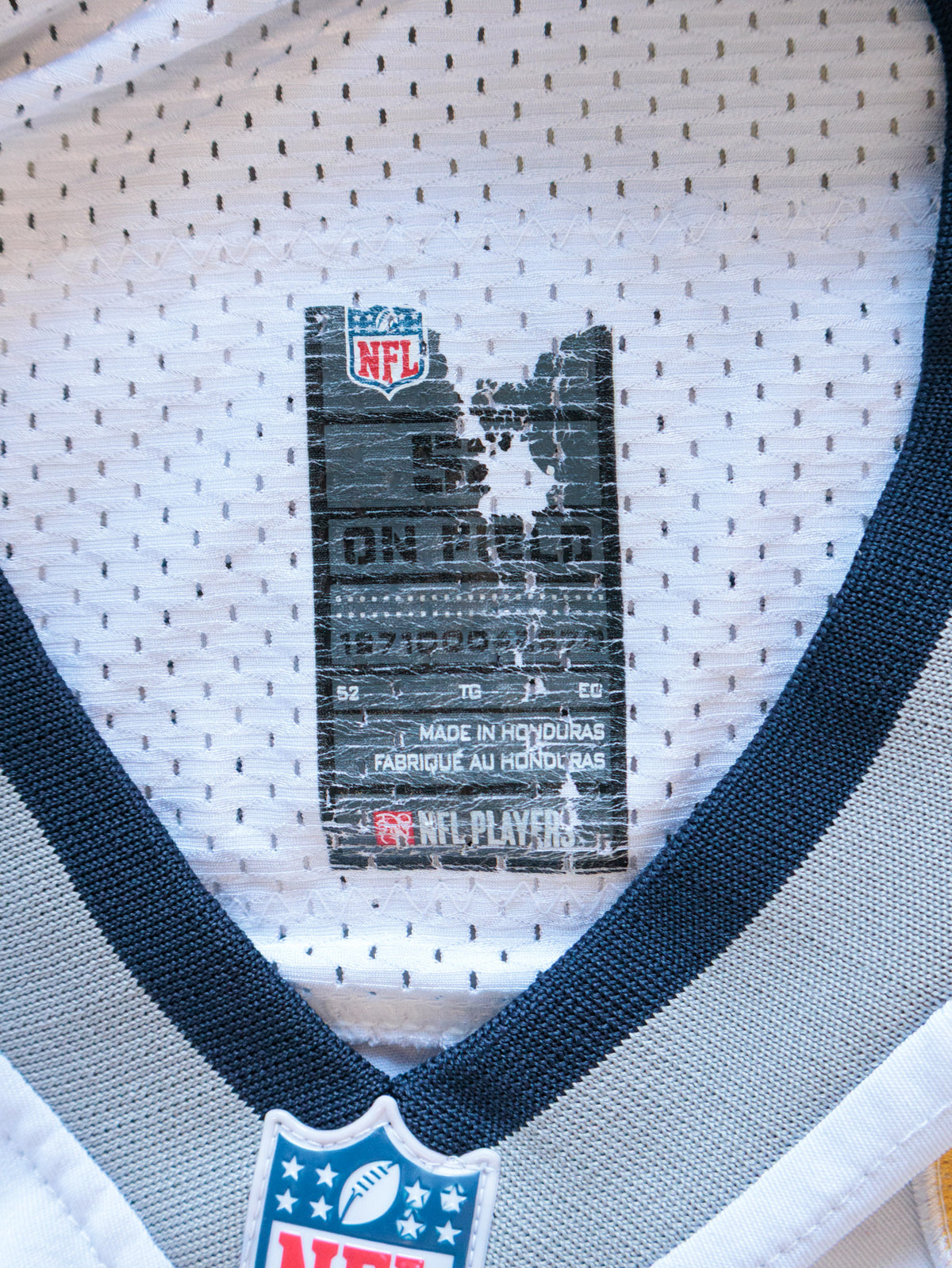 Vintage White Nike New England Patriots Brady Jersey (XL)
