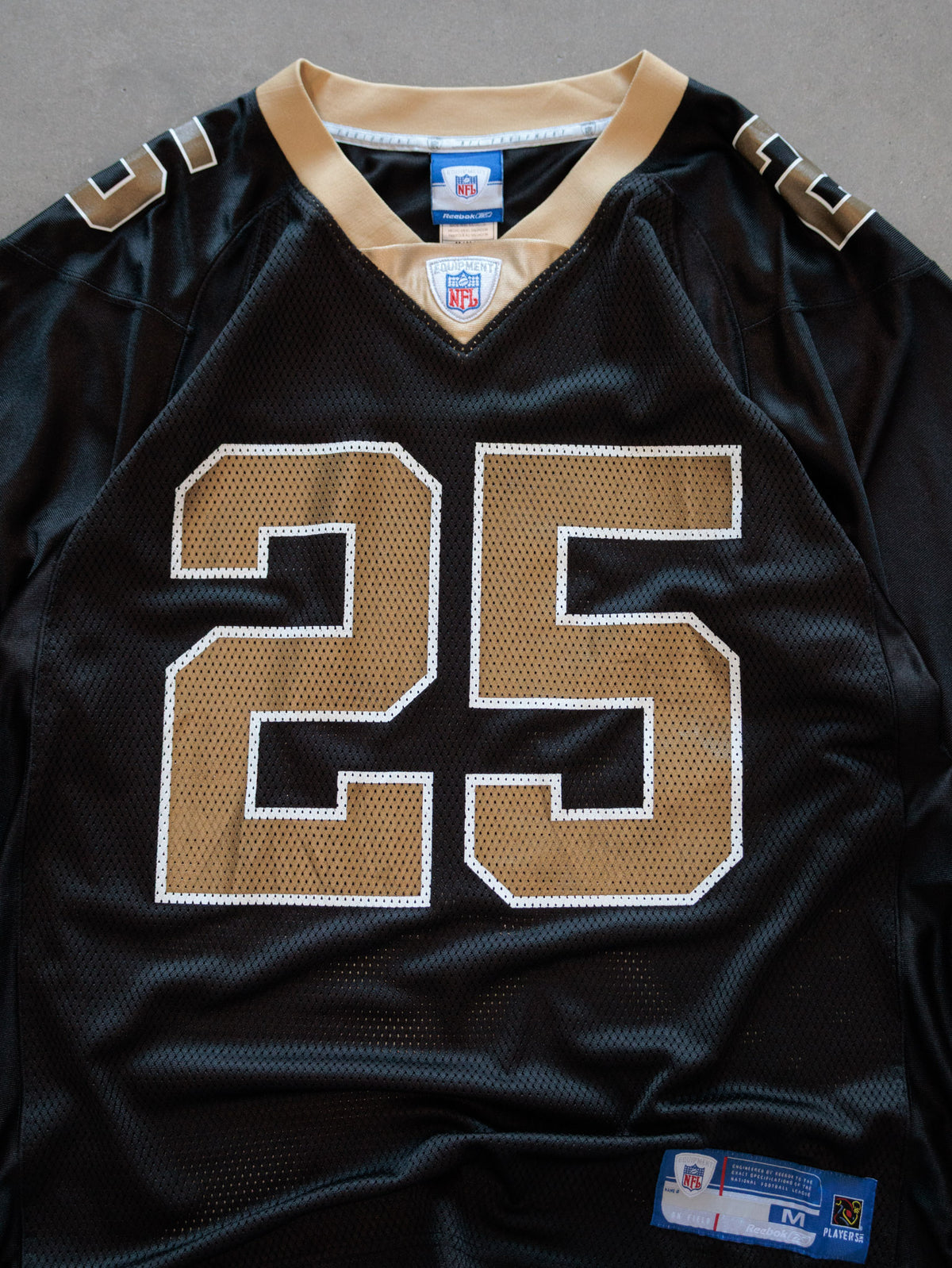 Vintage 00s Black New Orleans Saints Reebok Bush Jersey (M)