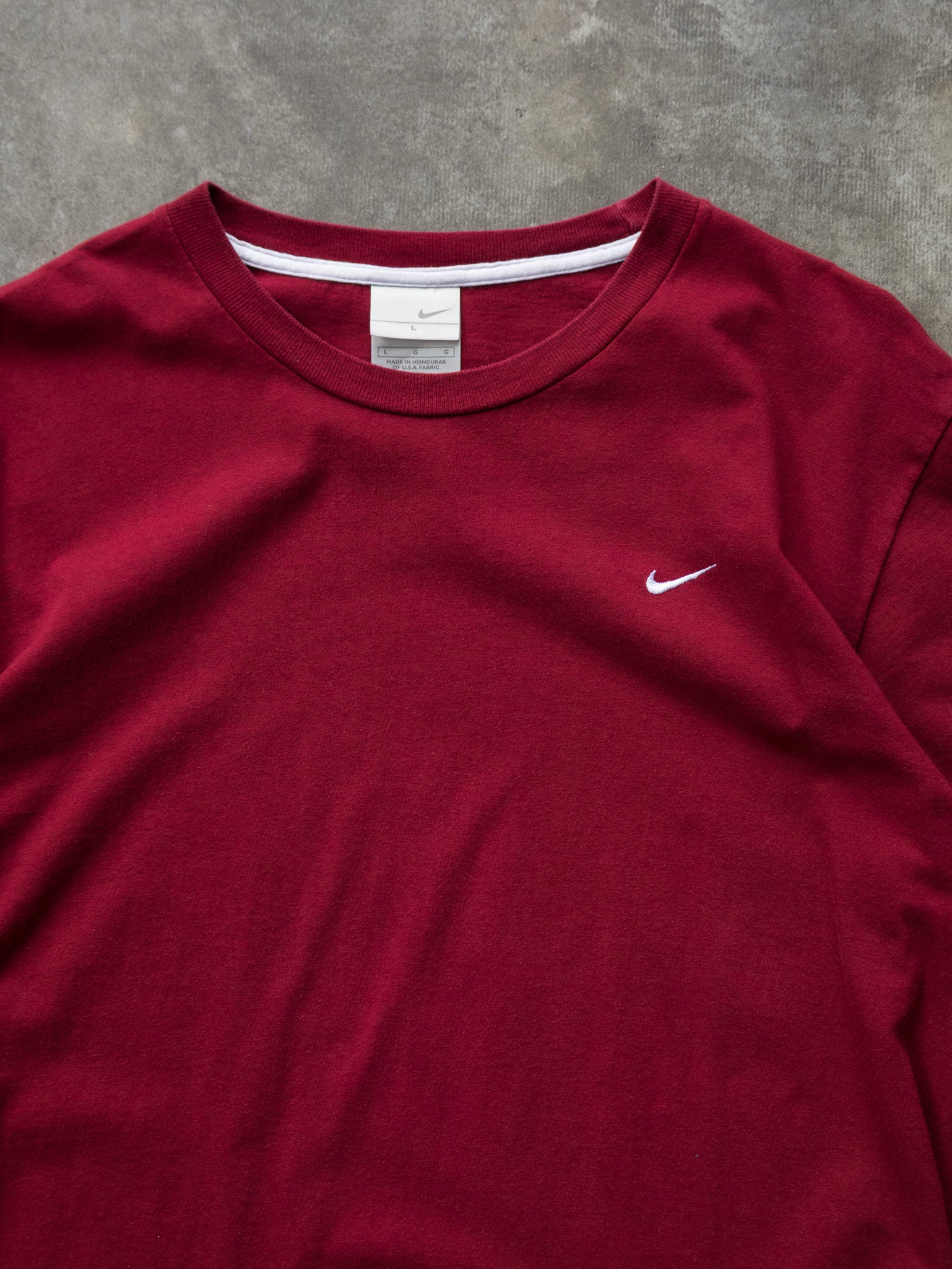 Vintage 00s Maroon Nike Swoosh Tee (L)