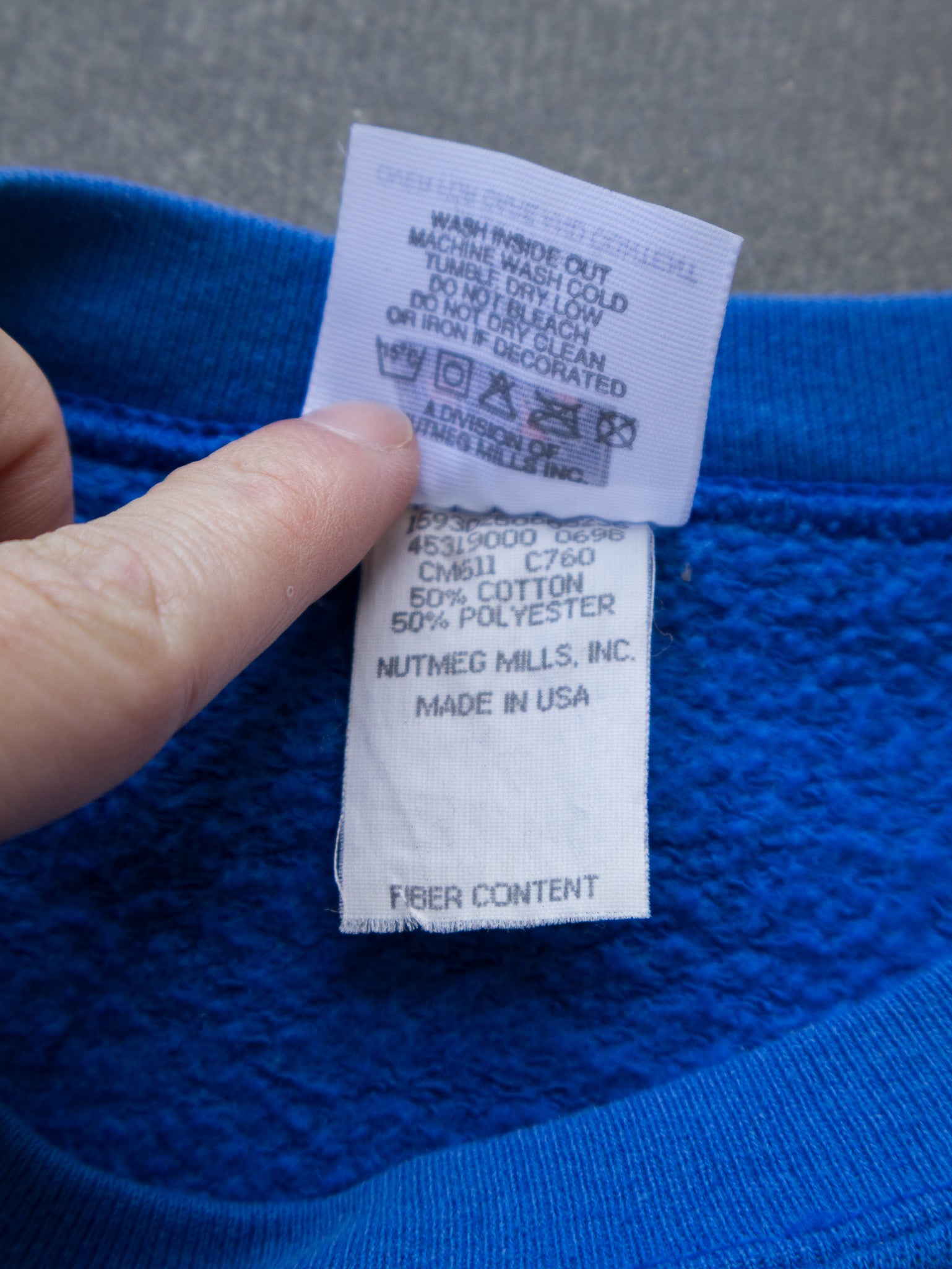 Vintage 1999 Blue St. Louis Rams Sweatshirt (10–12Y)