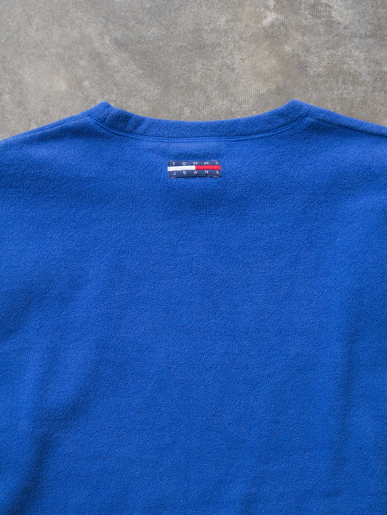 Vintage 90s Blue Tommy Hilfiger Fleece Sweatshirt (L)