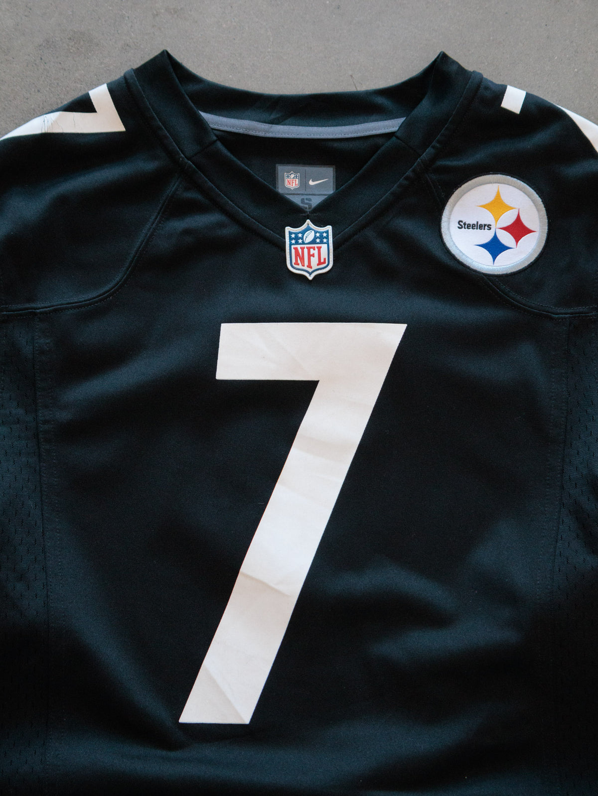 Vintage Black Nike Pittsburgh Steelers Roethlisberger Jersey (S)