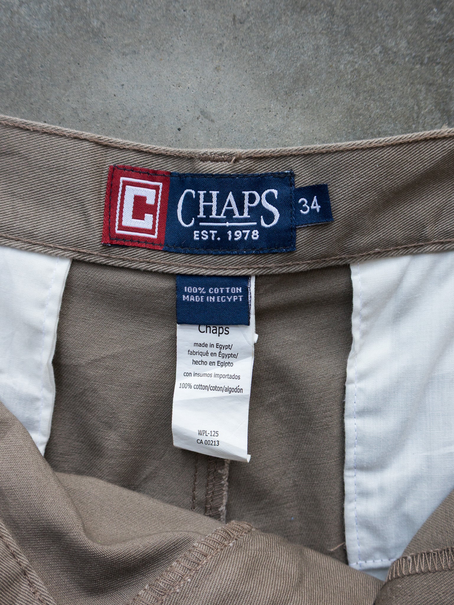 Vintage 00s Brown Chaps Ralph Lauren Cargo Shorts (W34)