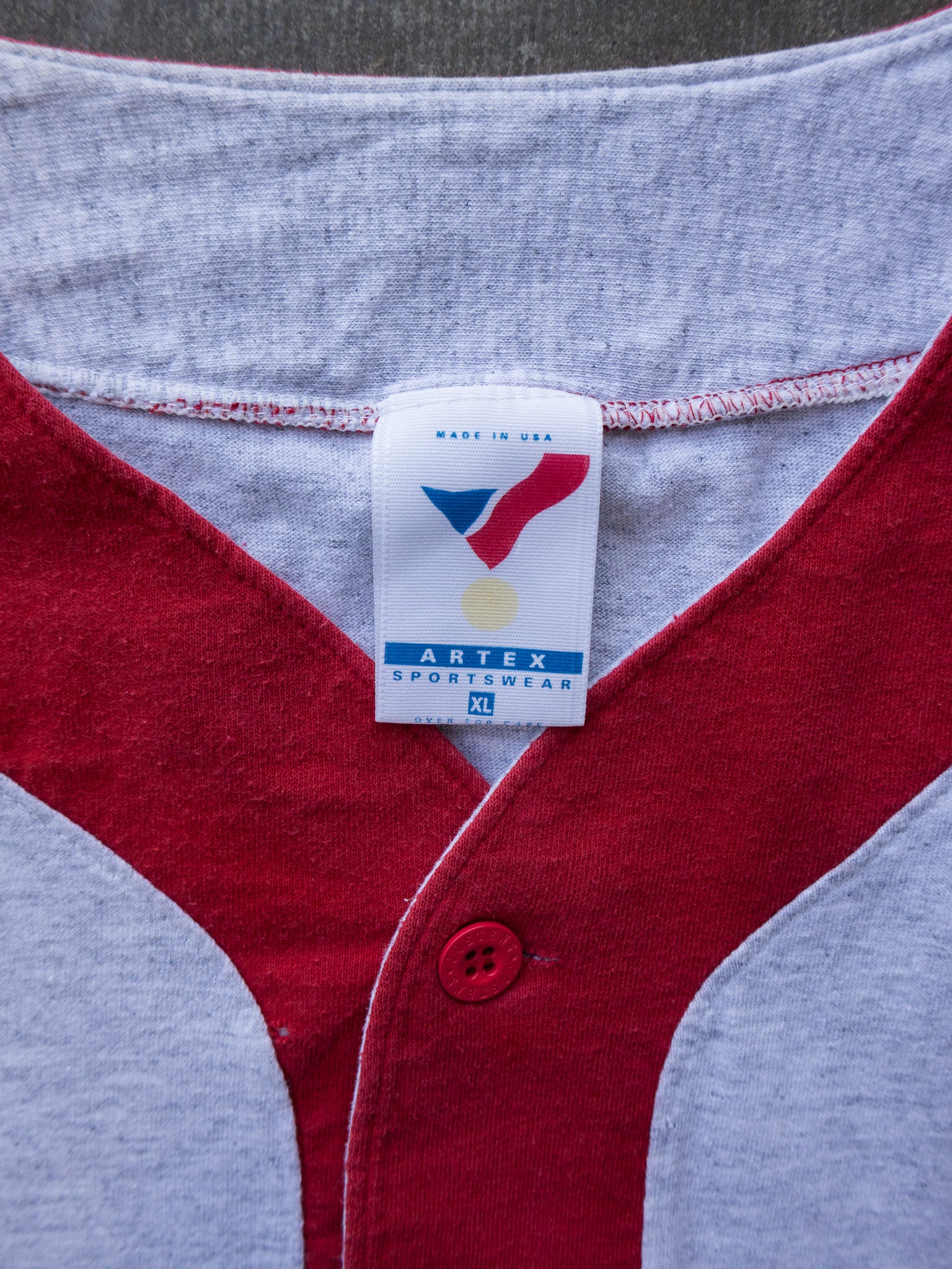 Vintage Chicago Bulls Button Tee (XL)