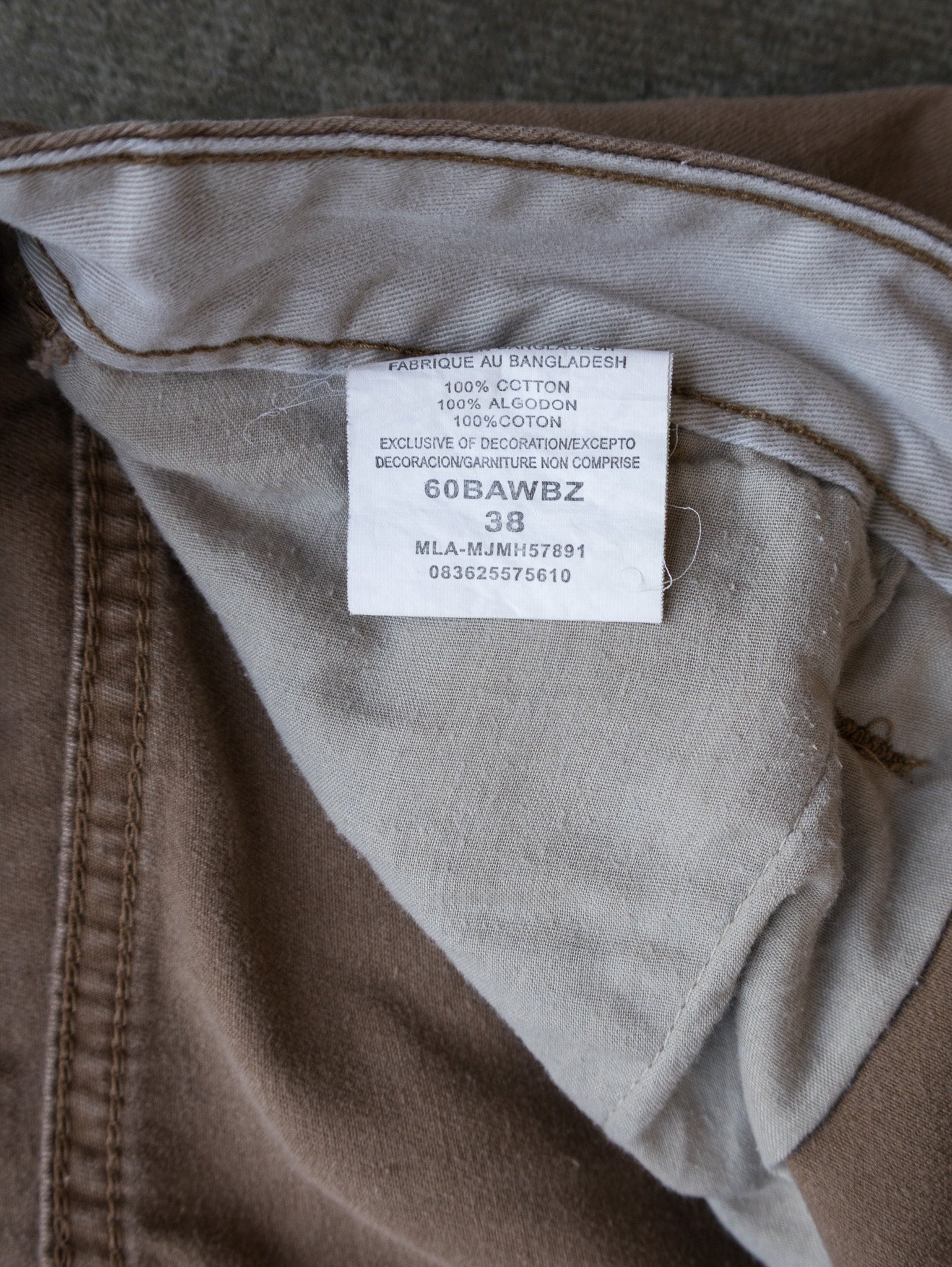 Vintage Tan Wrangler Cargo Shorts (W38)