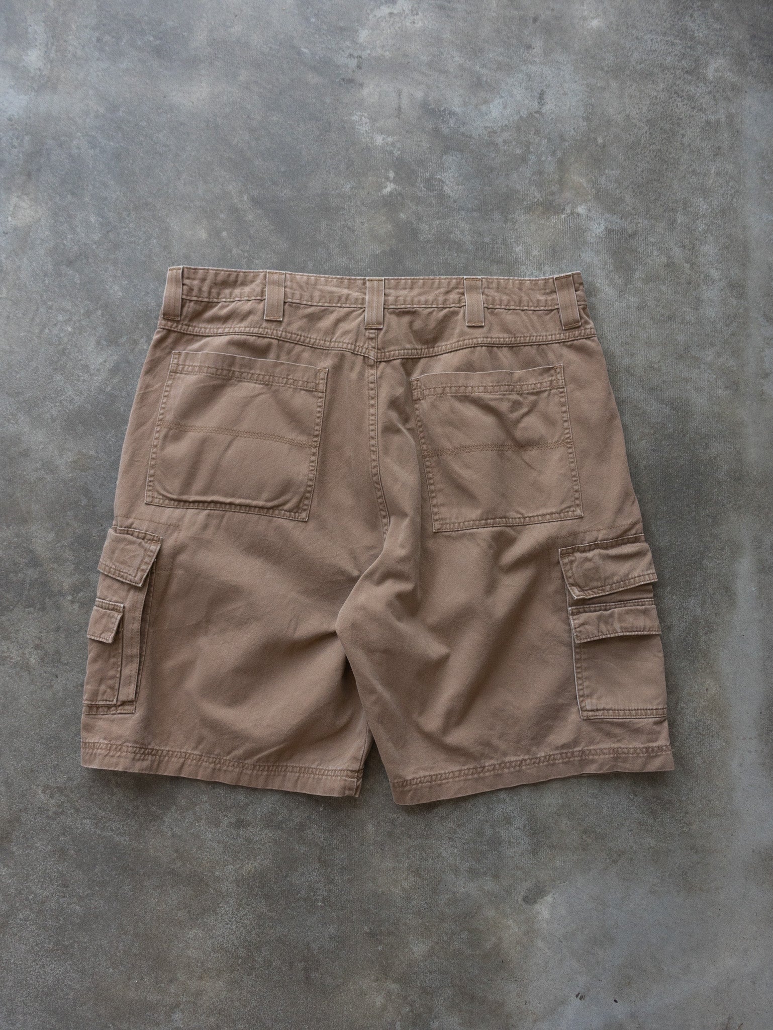 Vintage Tan Wrangler Cargo Shorts (W38)