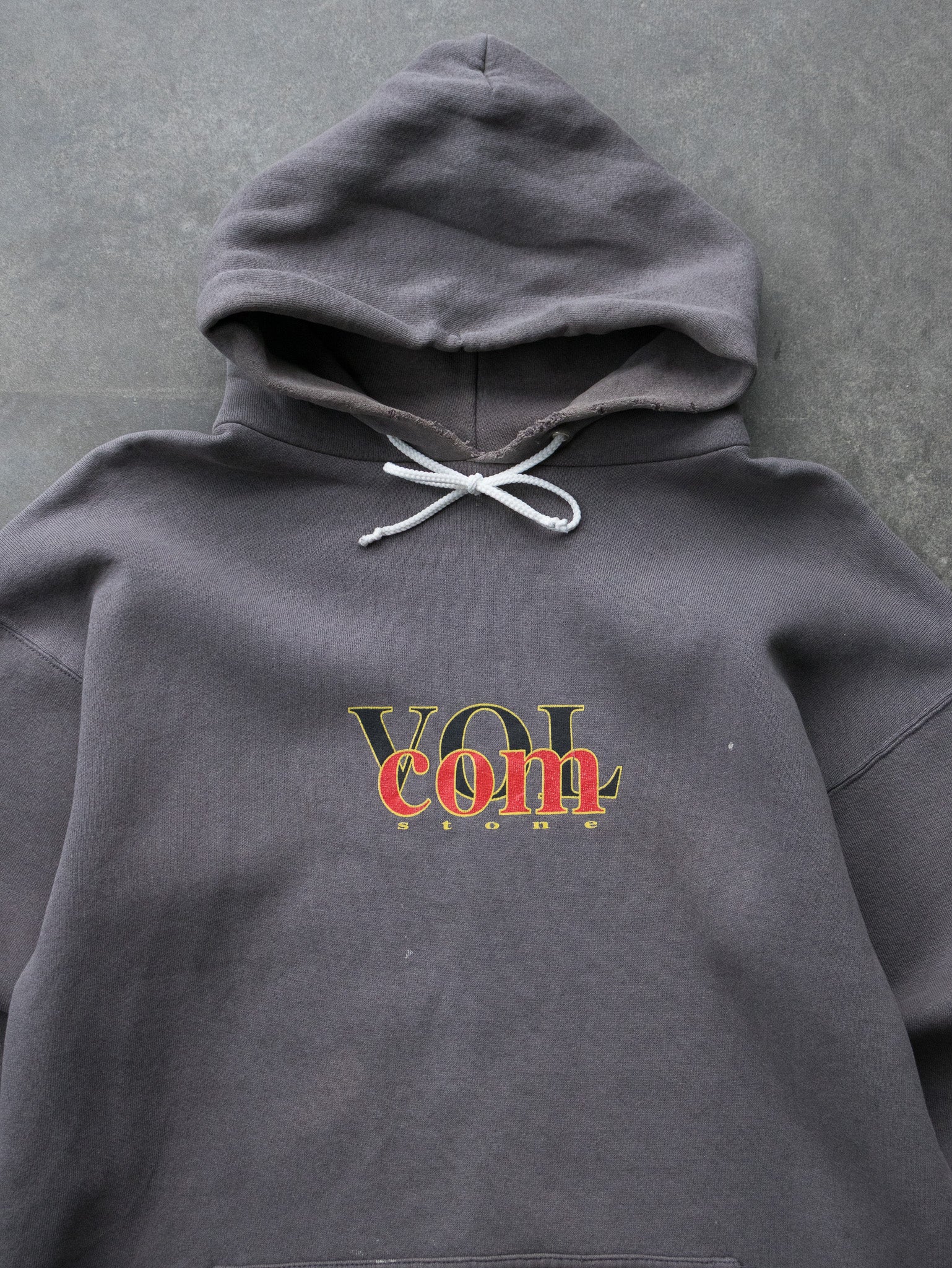 Vintage Volcom Grey Hoodie (M)