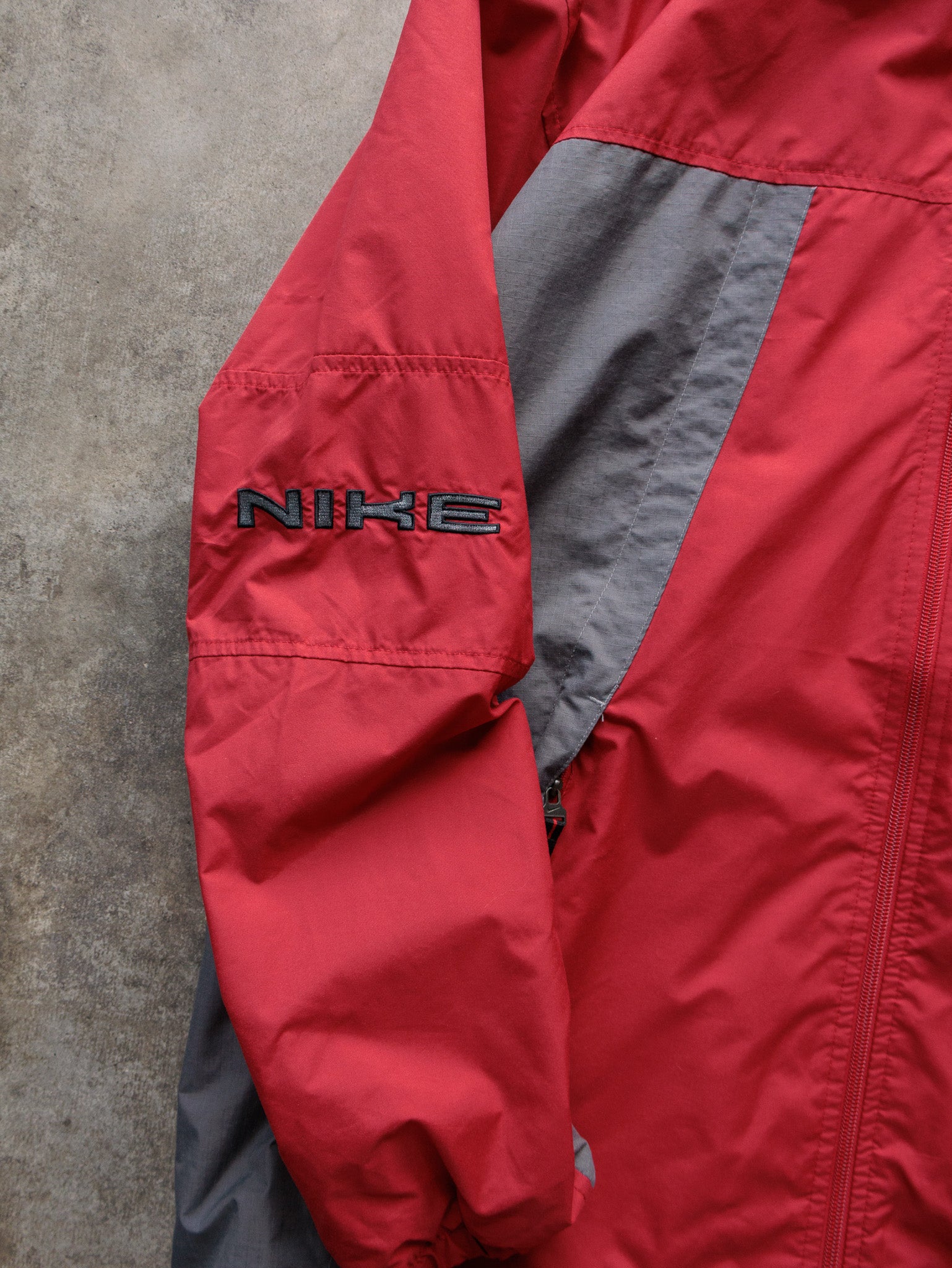 Vintage 00s Red Nike Colourblock Windbreaker (XL)