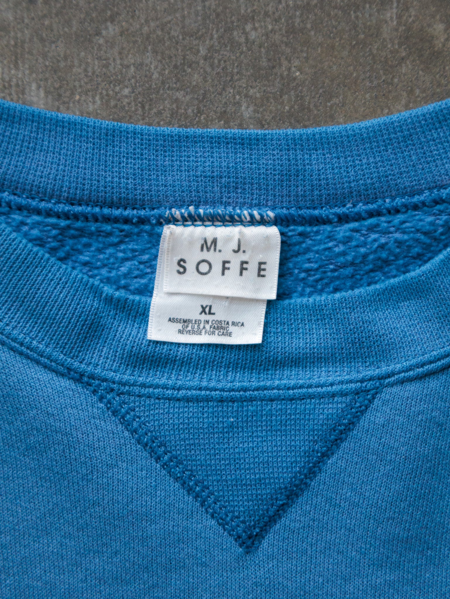 Vintage 90s Blue Boise State Broncos Sweatshirt (XL)