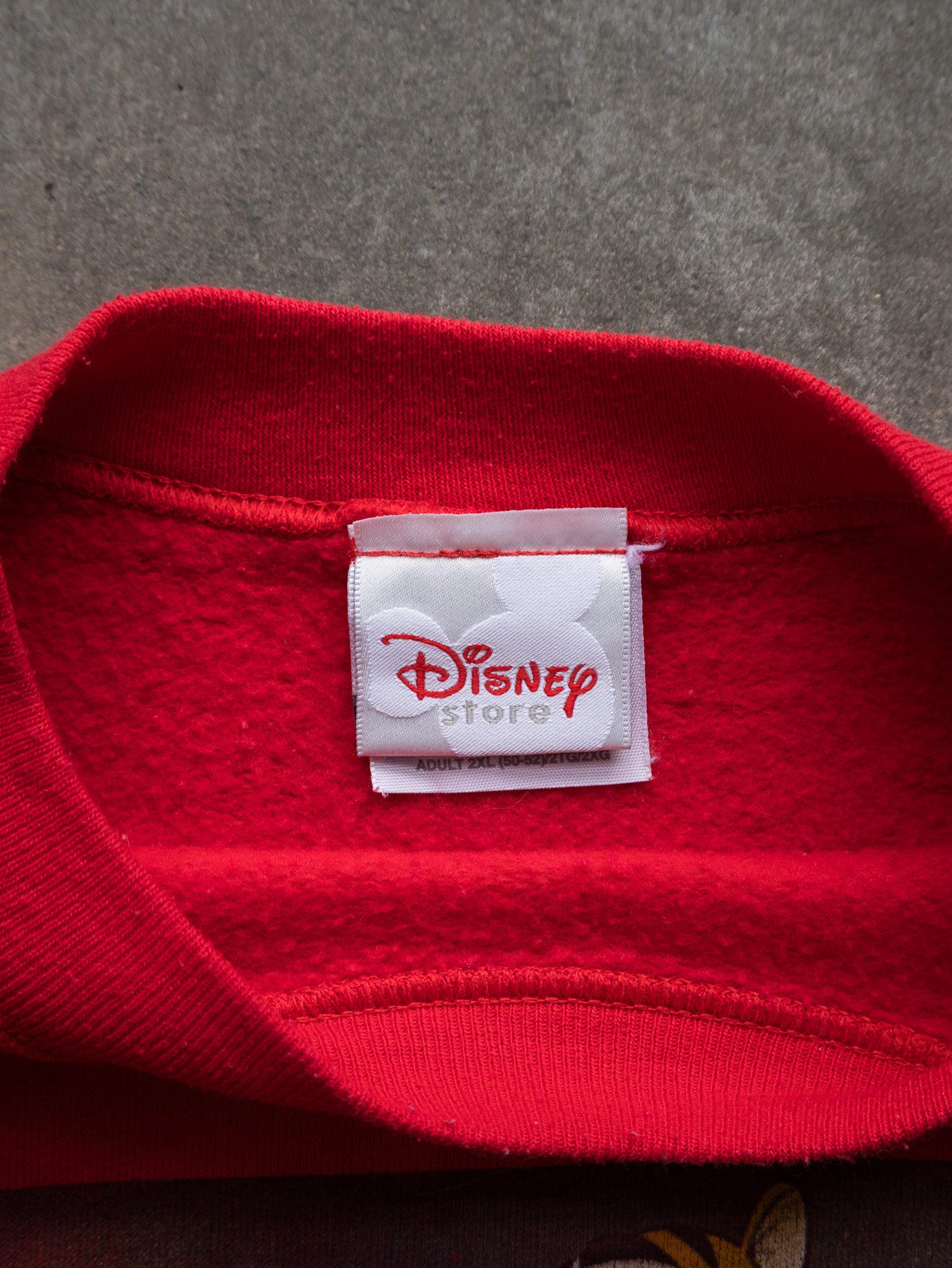 Vintage 90s New York Disney Store Pooh & Friends Sweatshirt (XL)