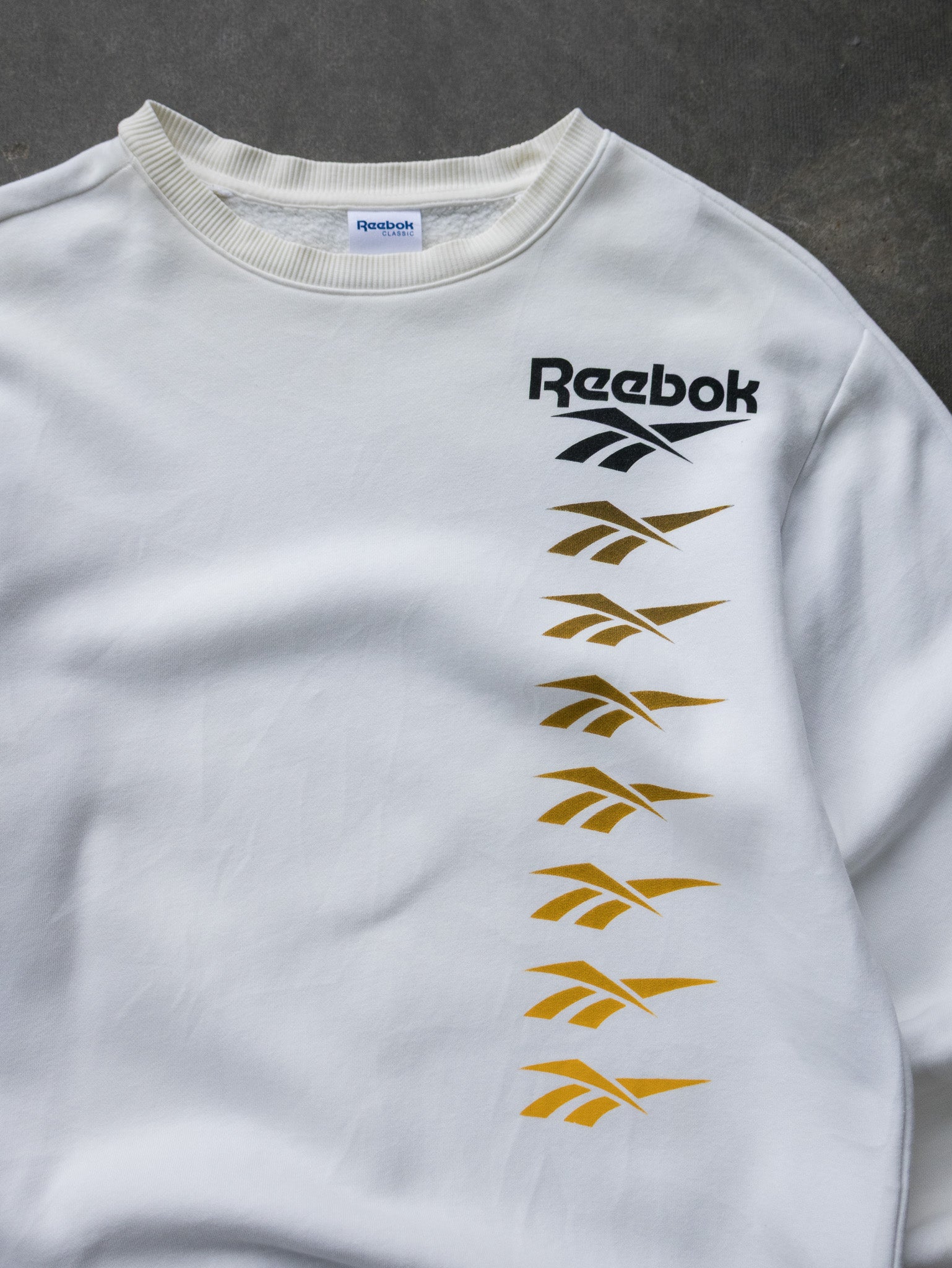 Vintage White Reebok Graphic Sweatshirt (M)