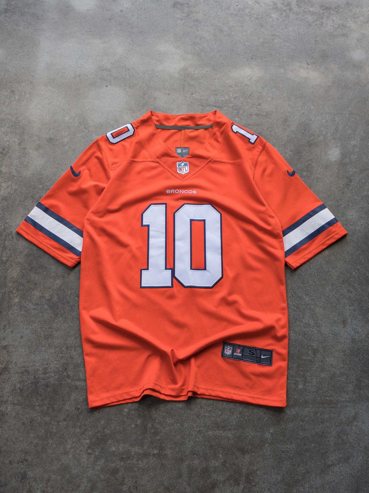 Vintage Nike Denver Broncos NFL Jersey (S)