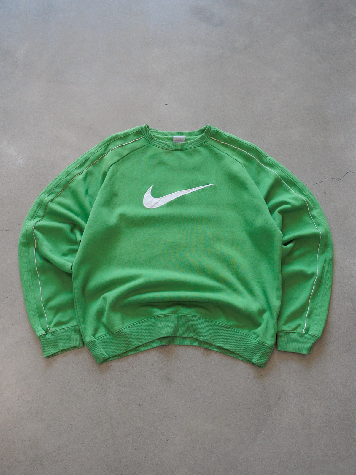 Vintage 00s Green Nike Sweatshirt (M)